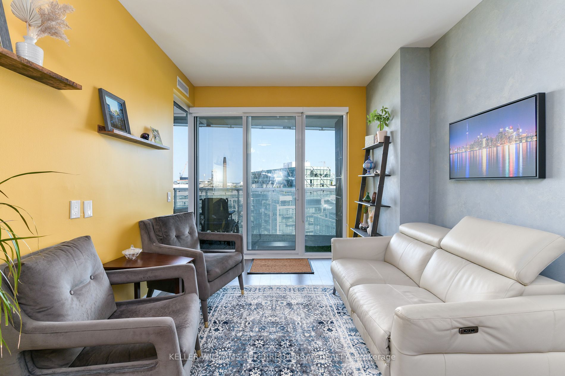 15 Queen's Quay Ave E, #1401