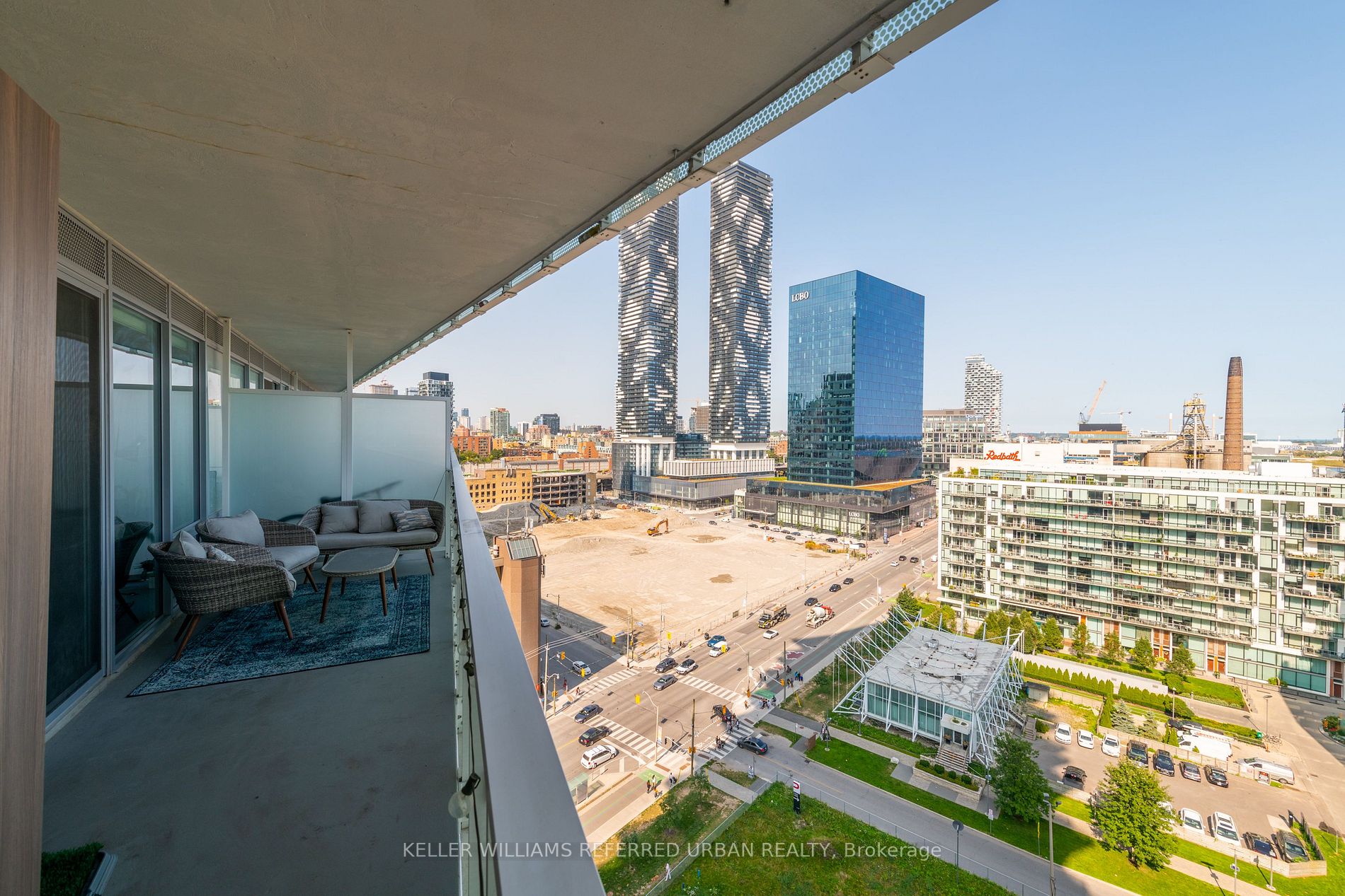 15 Queen's Quay Ave E, #1401