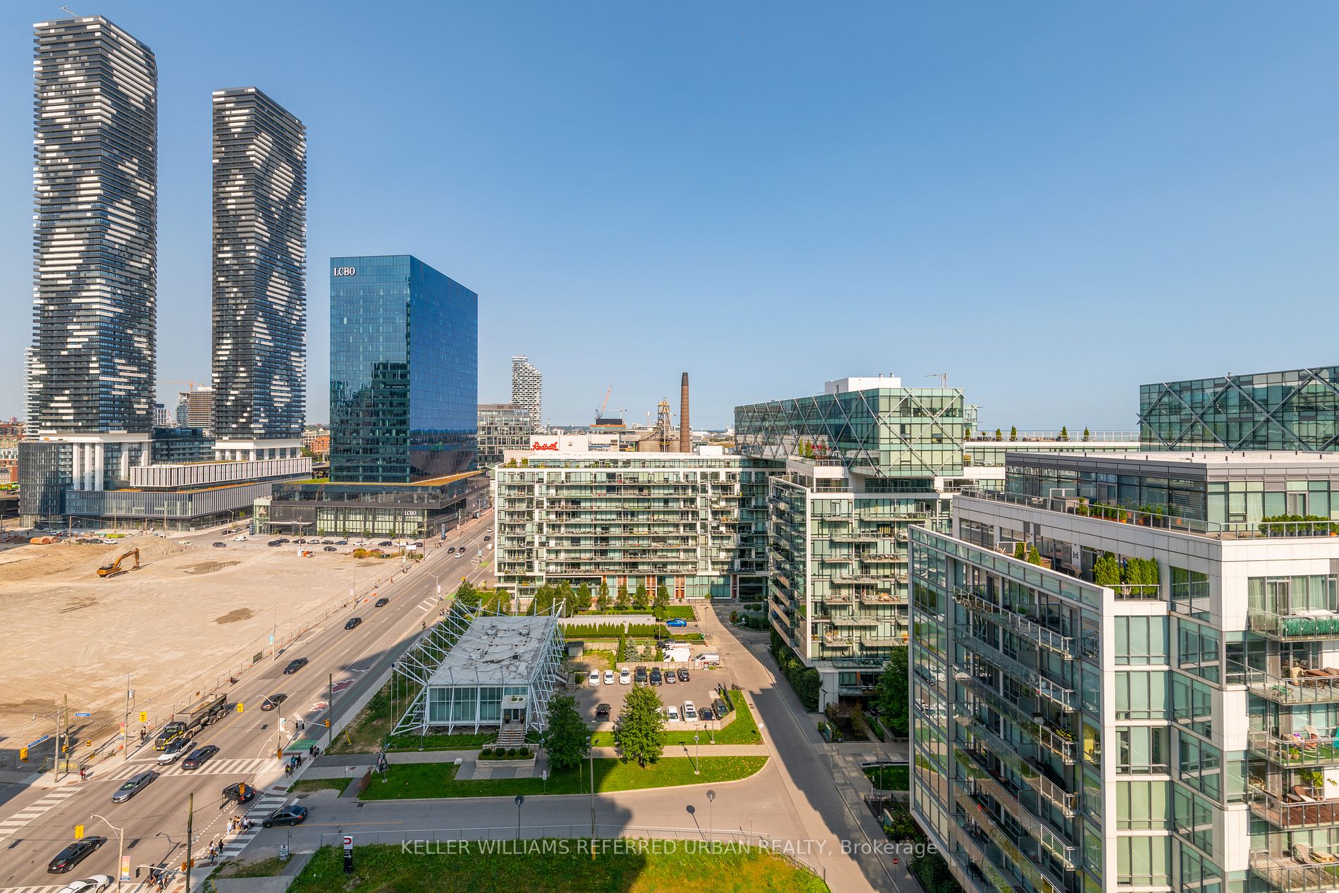 15 Queen's Quay Ave E, #1401