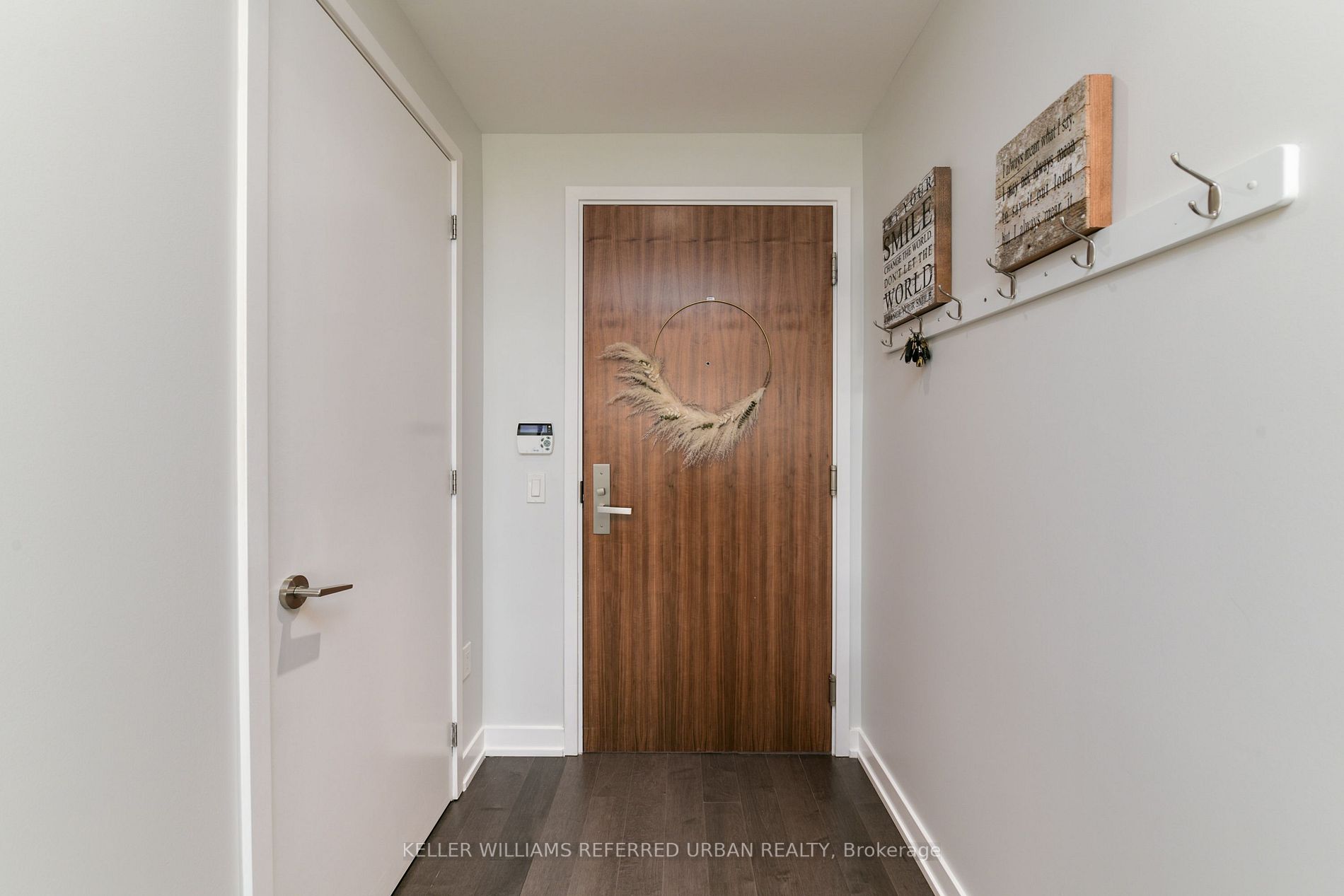 15 Queen's Quay Ave E, #1401