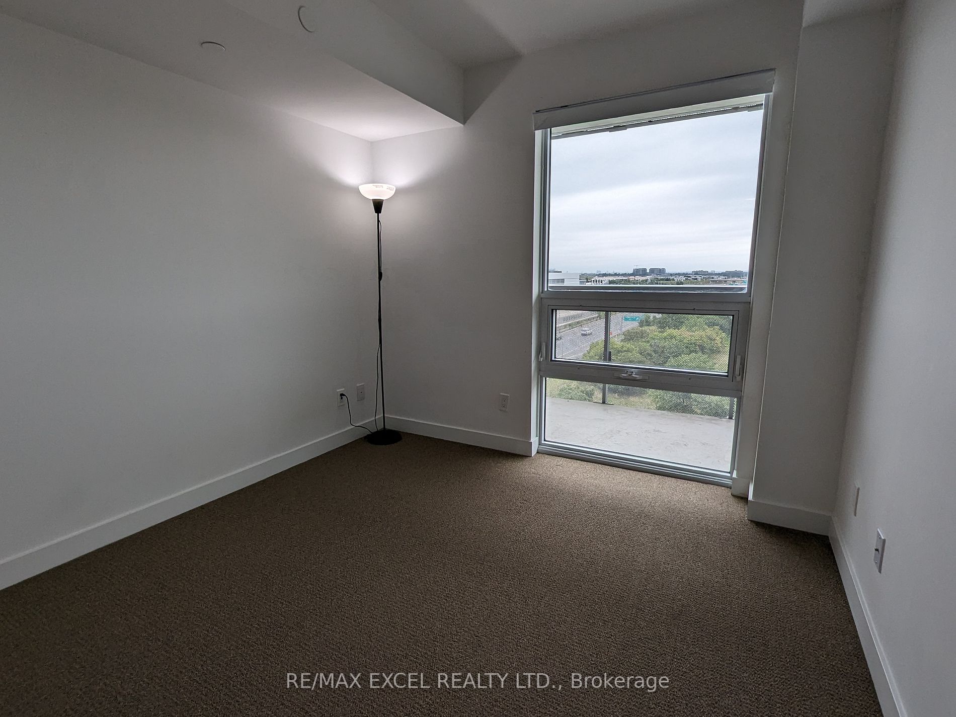 120 Varna Dr, #907