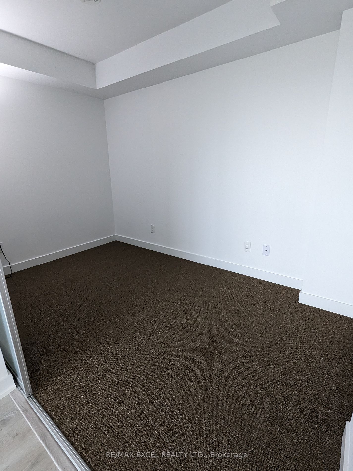 120 Varna Dr, #907