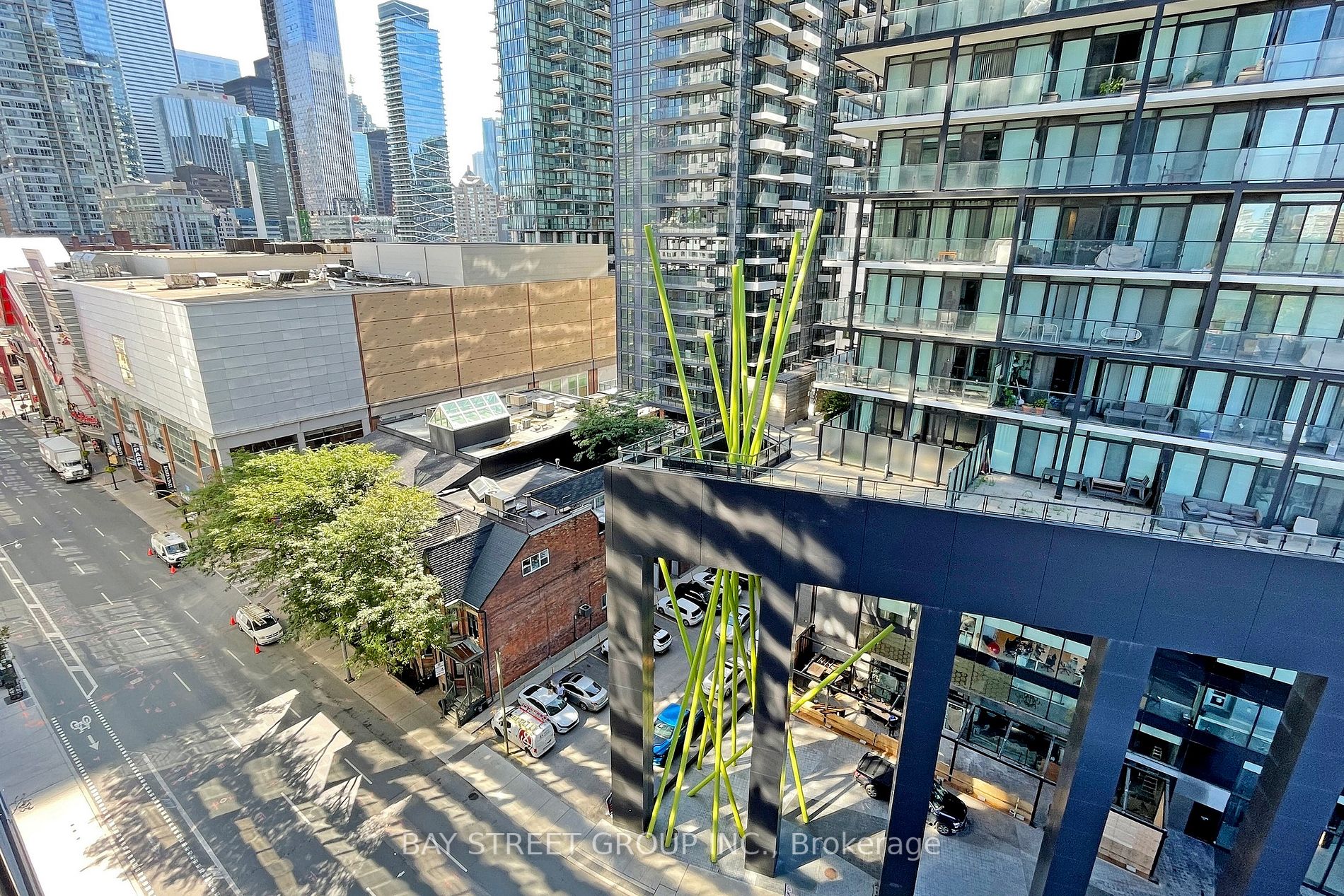 330 Richmond St, #1103
