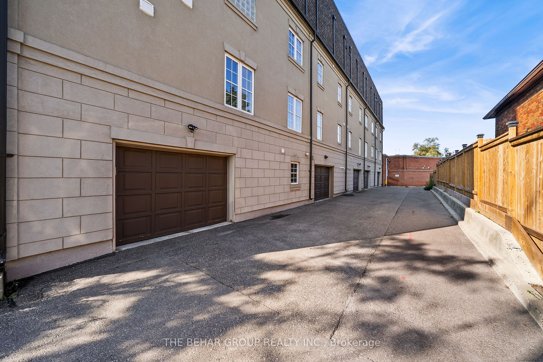 2C Fairleigh Cres