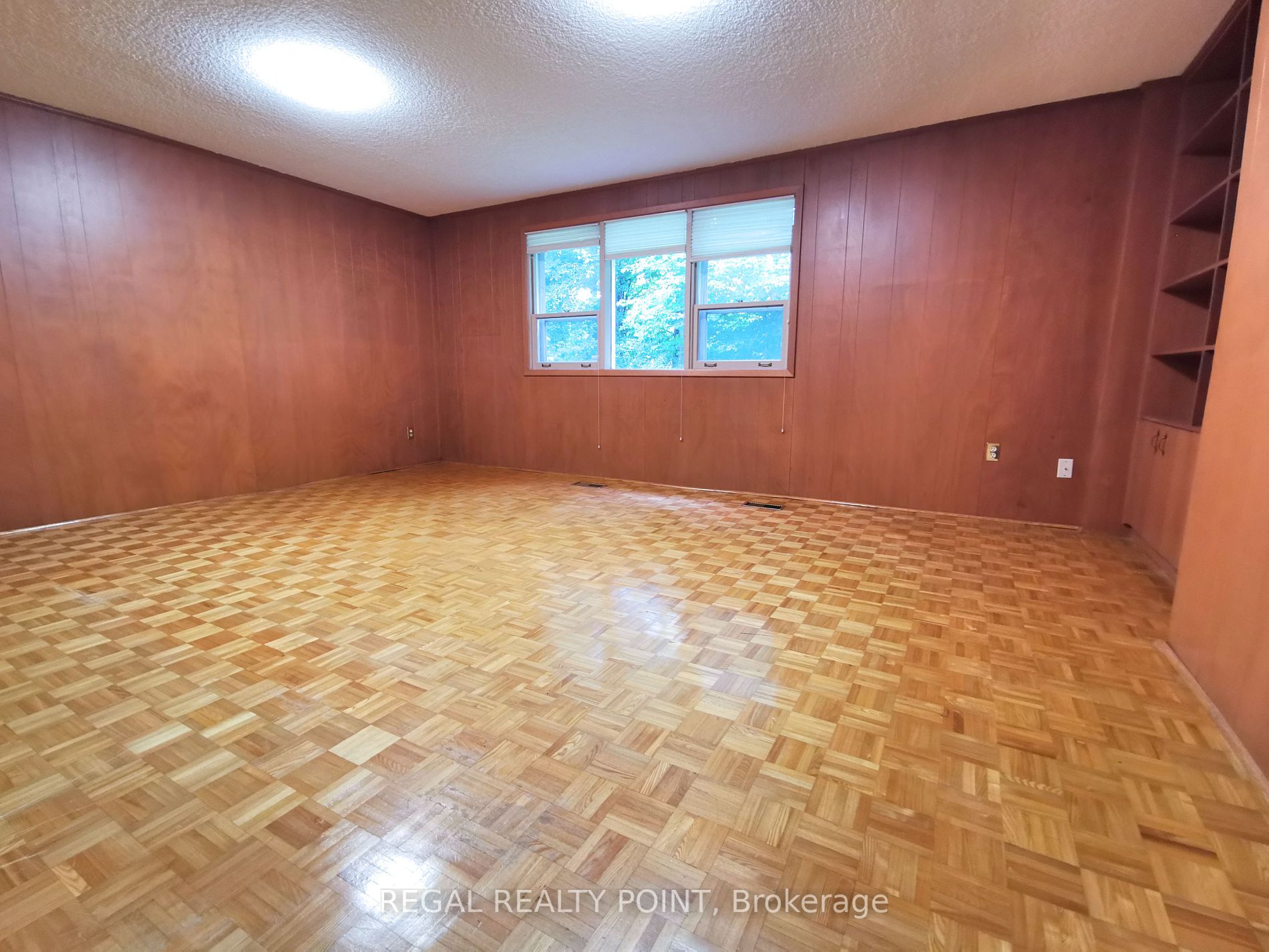 15 Artinger Court