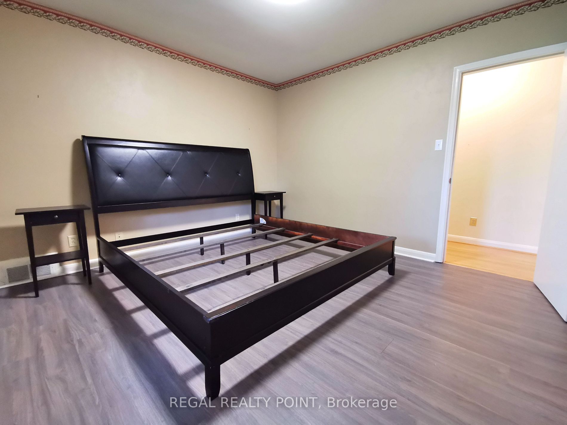 15 Artinger Court