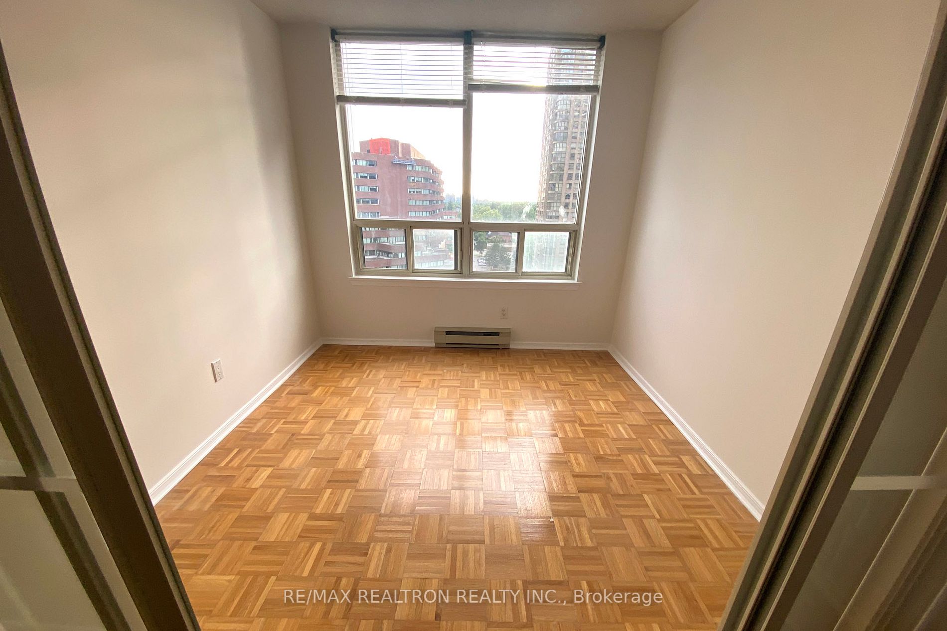 30 Greenfield Avenue, #1412