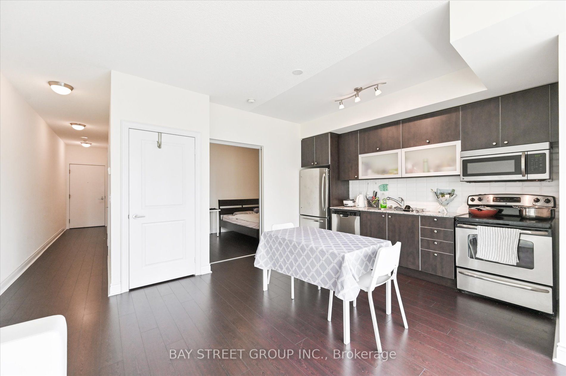 28 Ted Rogers Way W, #1905