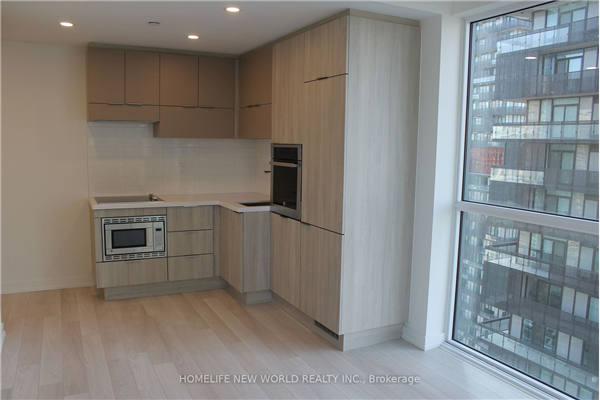 39 Roehampton Ave, Toronto