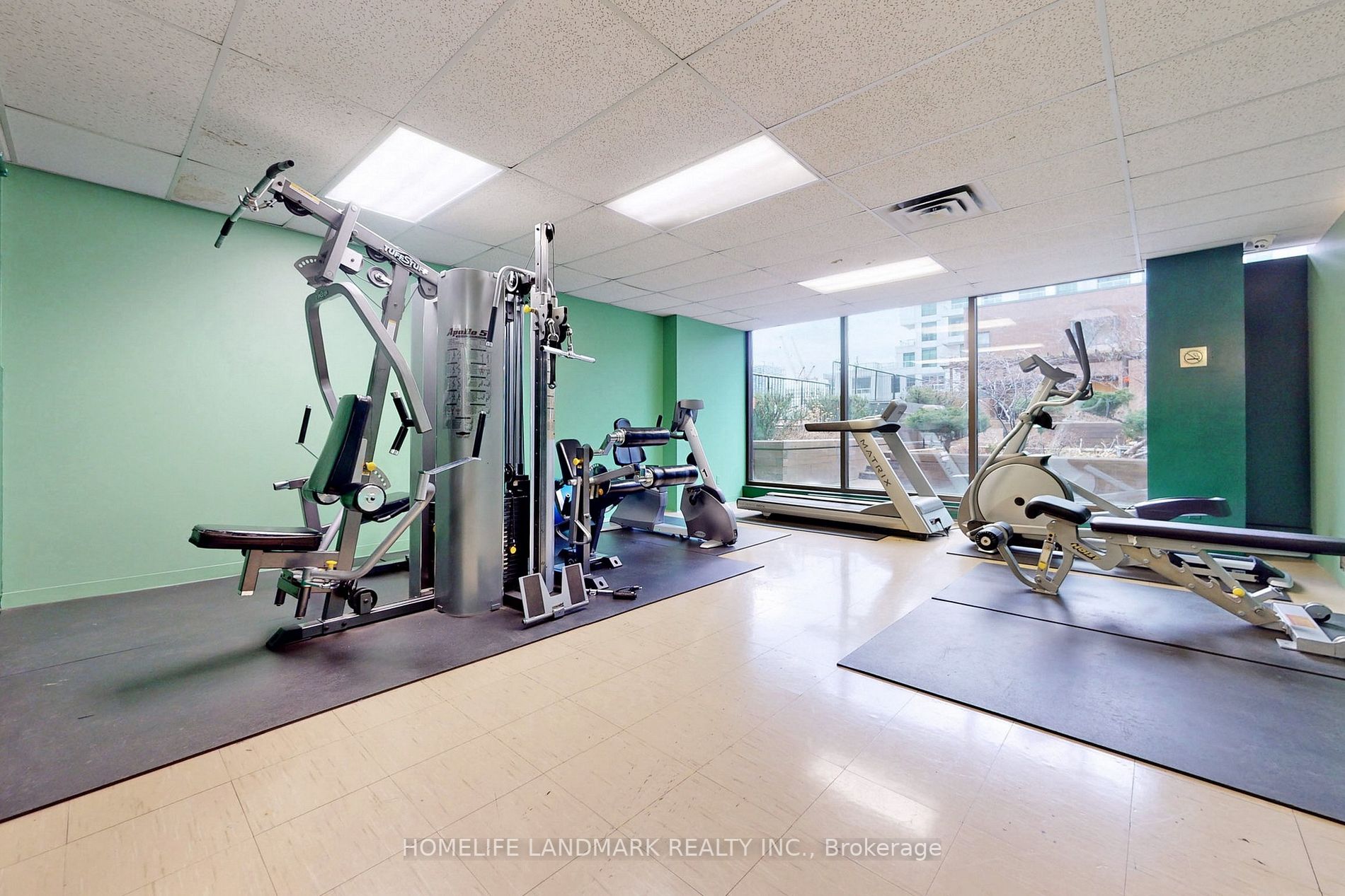 188 Spadina Ave, #303