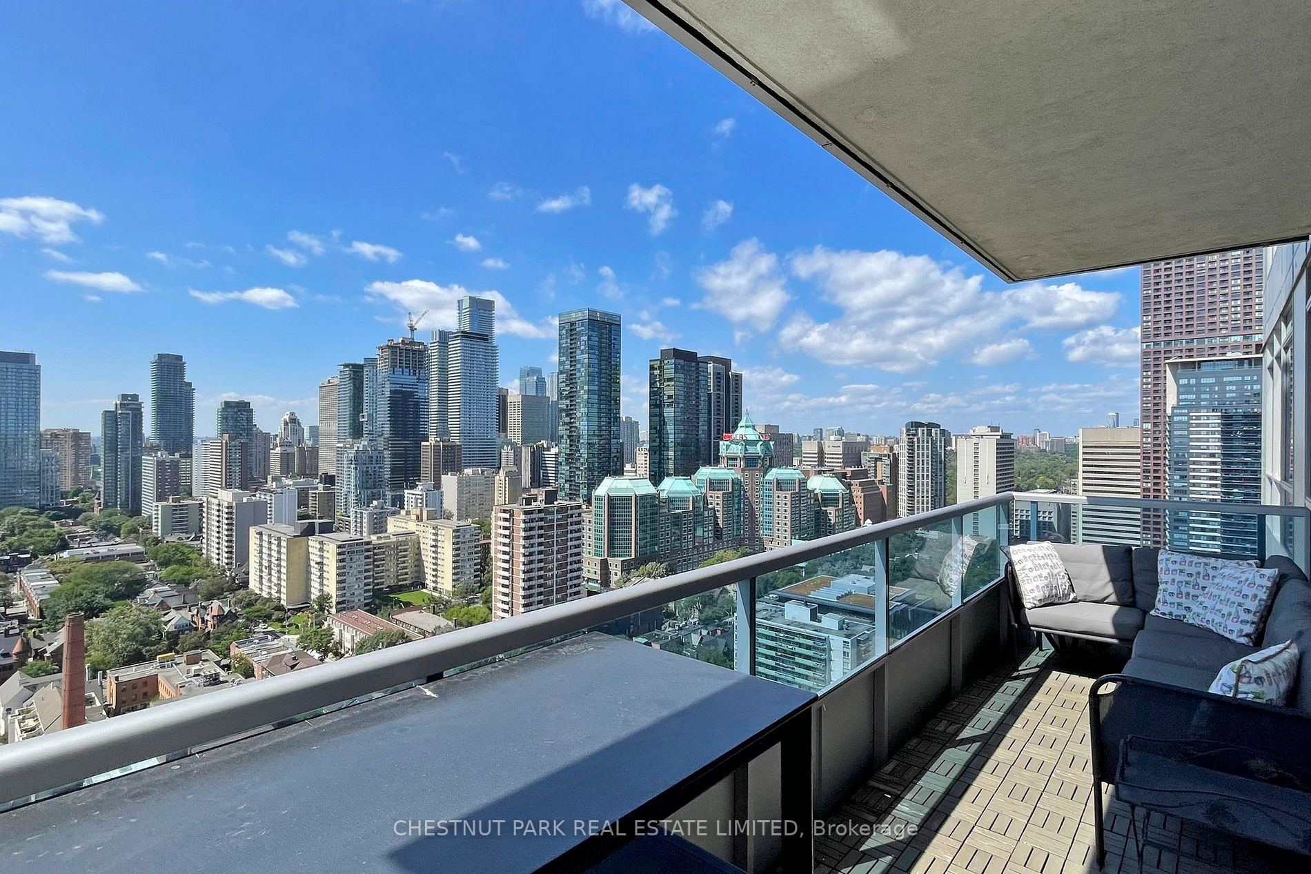 500 Sherbourne St, #2506