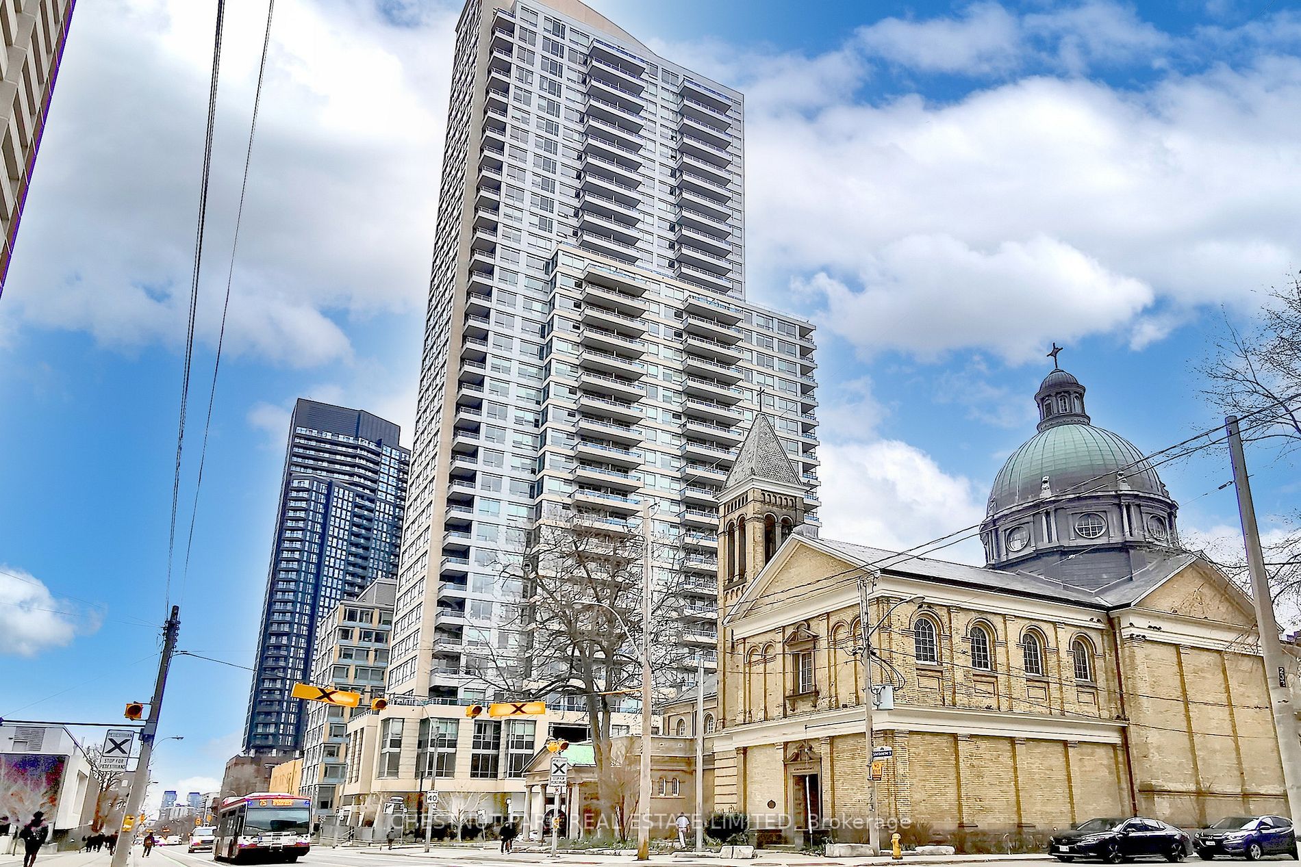 500 Sherbourne St, #2506