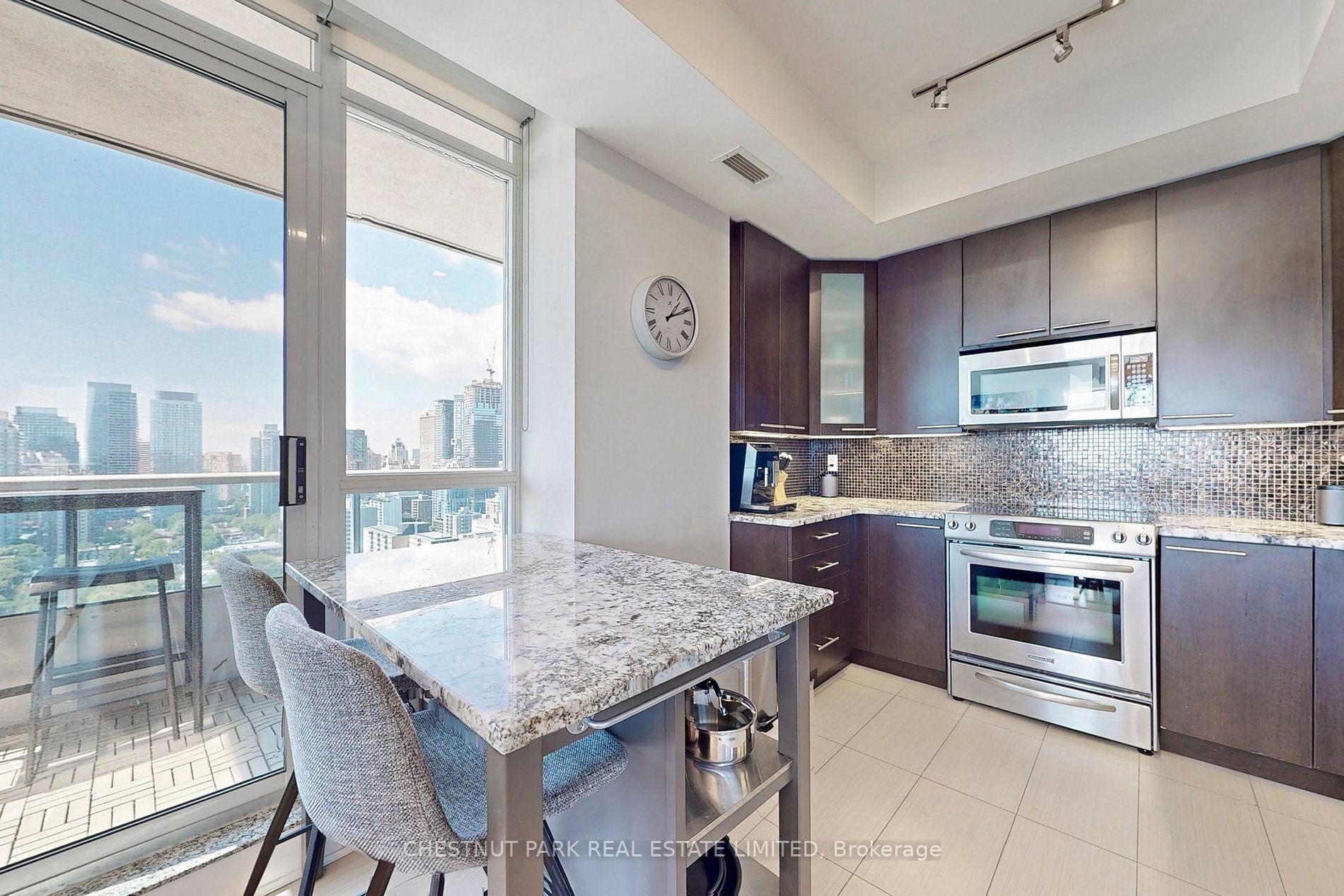 500 Sherbourne St, #2506