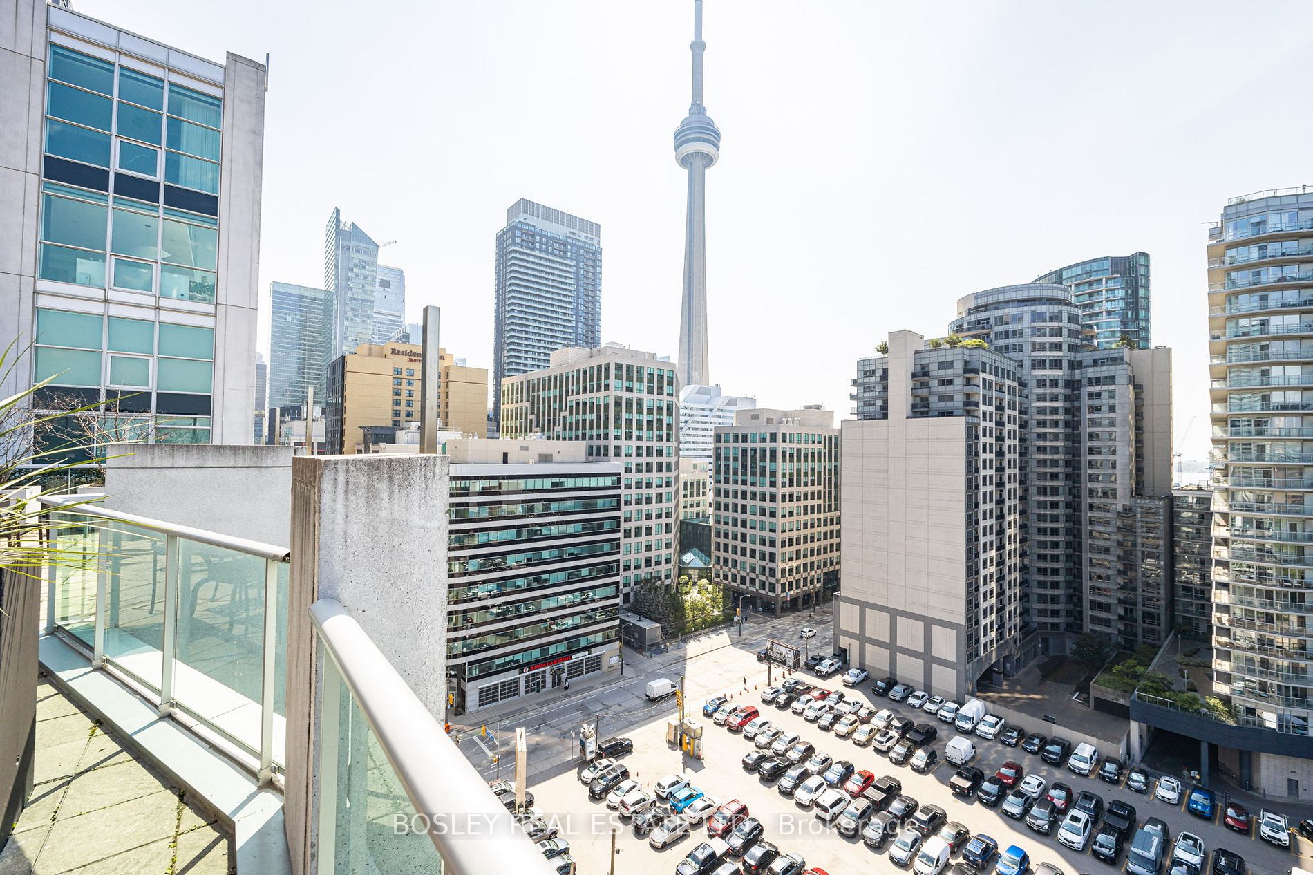 36 Blue Jays Way, #910
