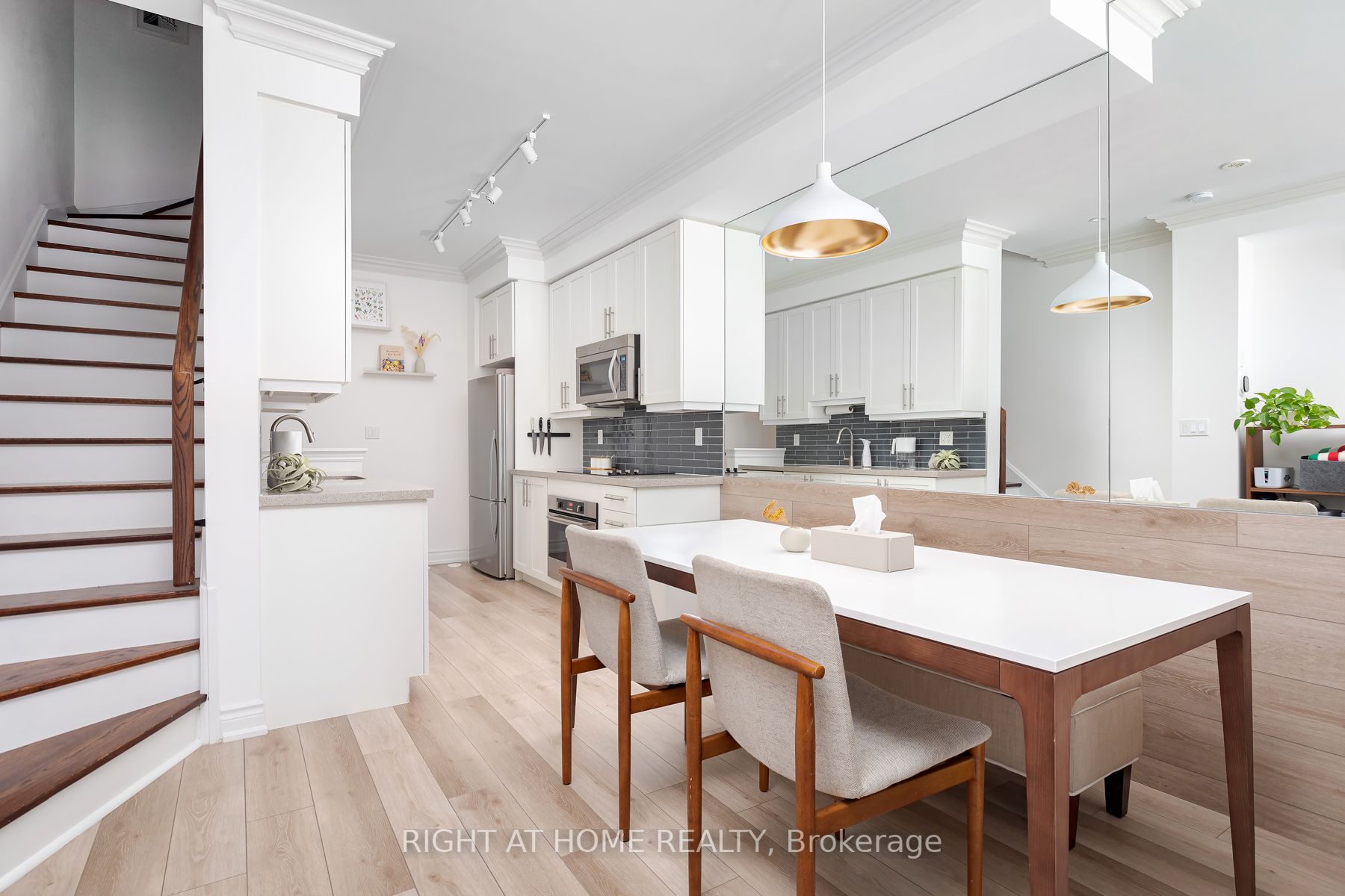 20 Hargrave Lane, #14