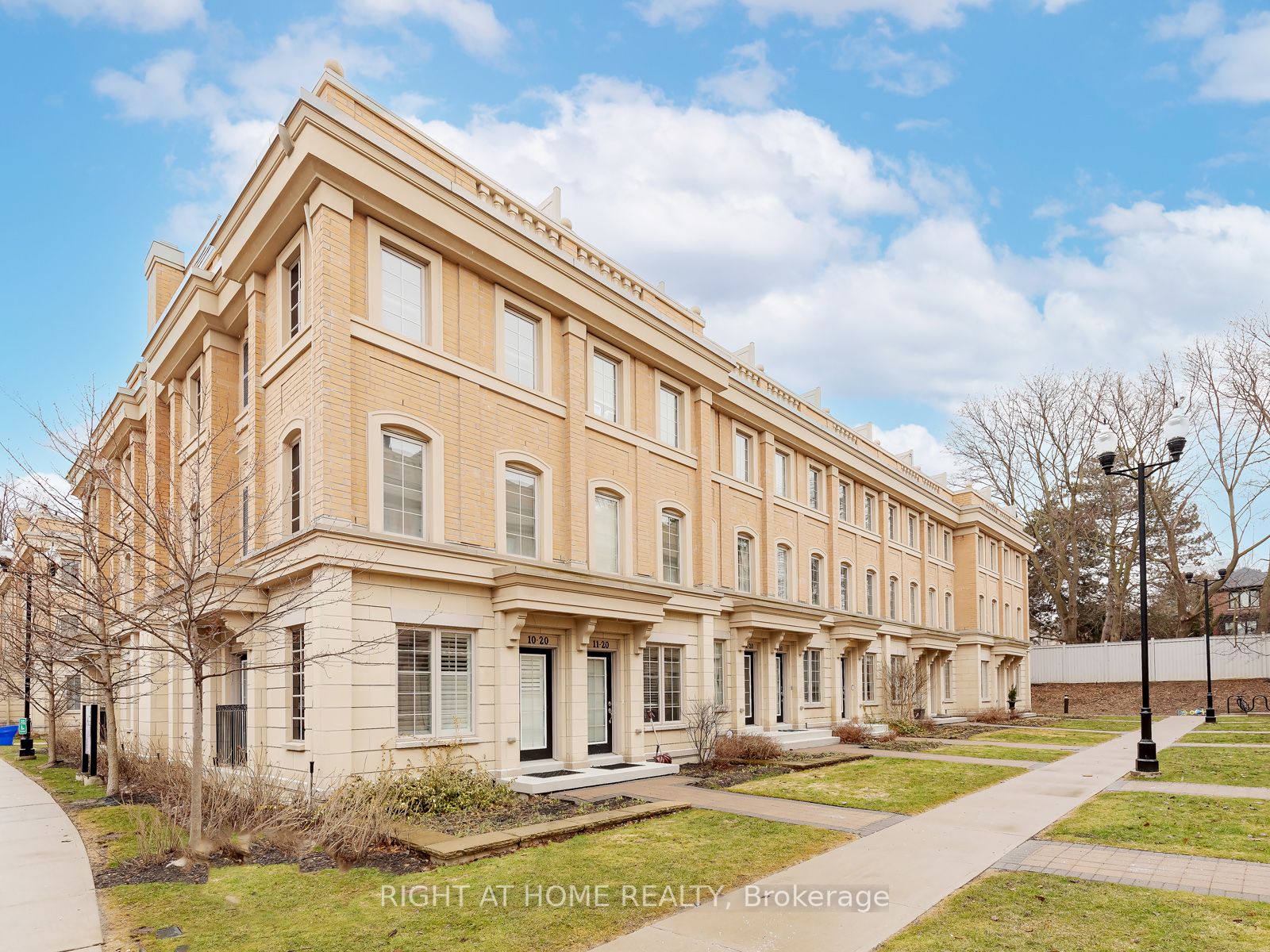 20 Hargrave Lane, #14