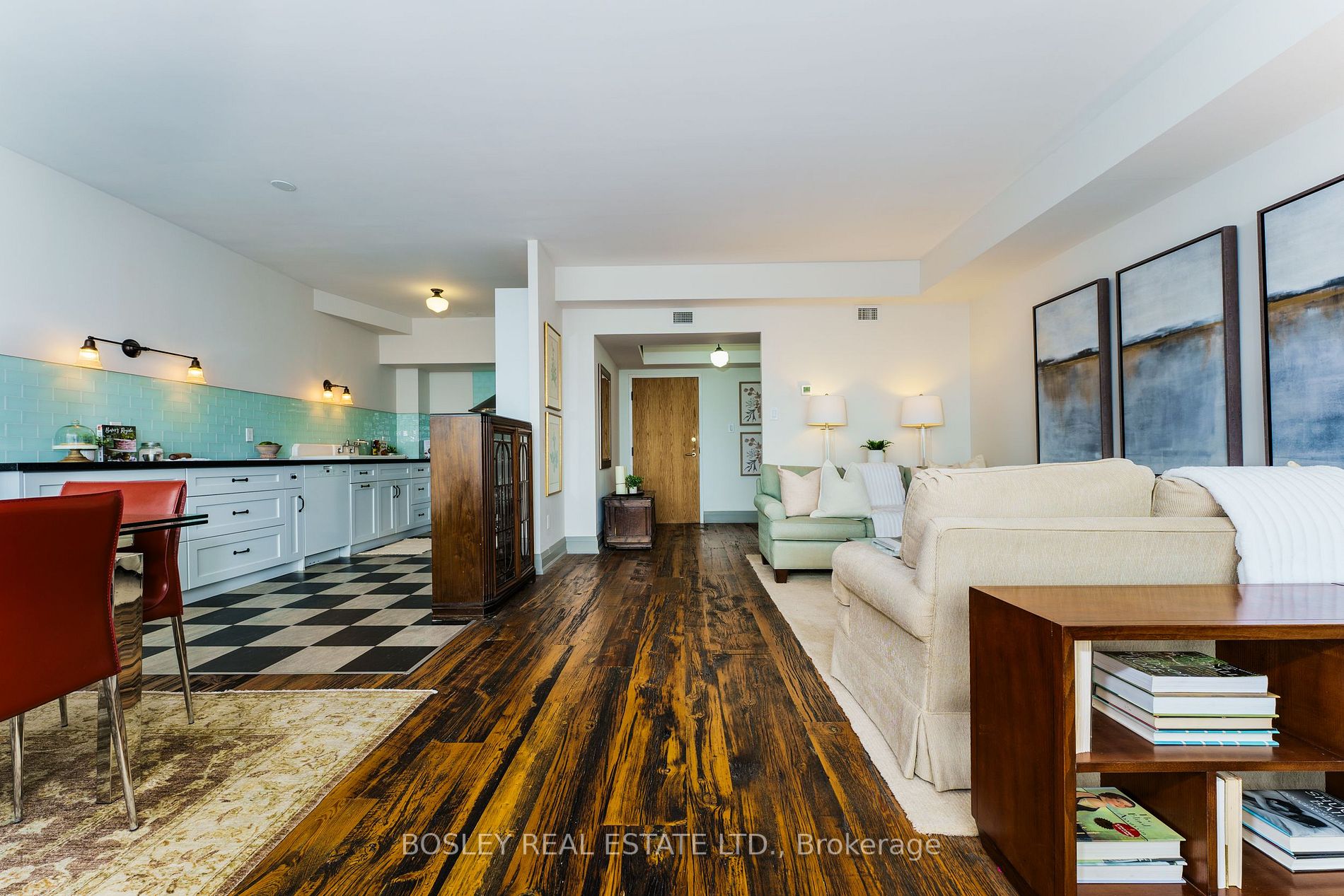 900 Yonge St, #1202