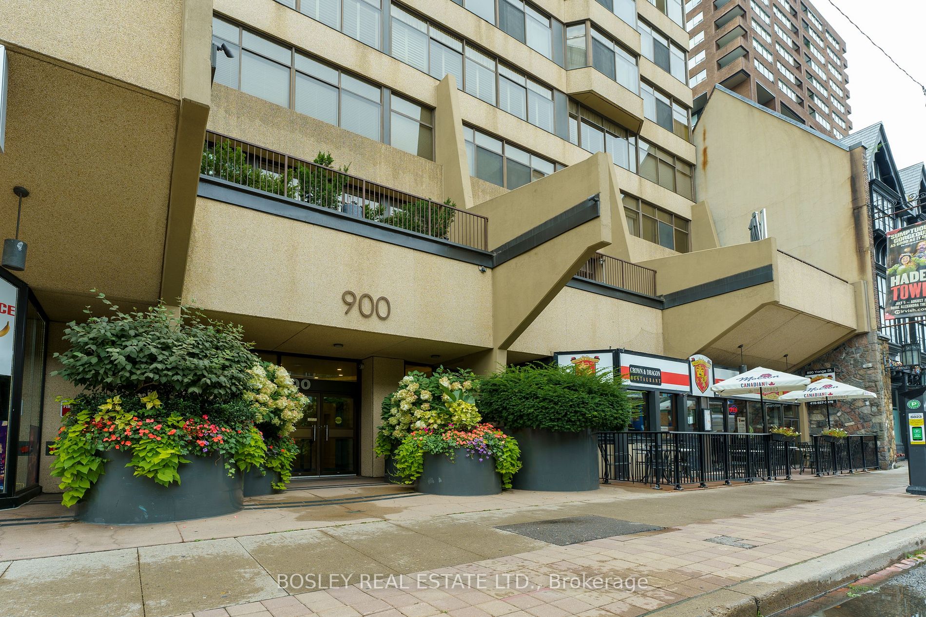 900 Yonge St, #1202