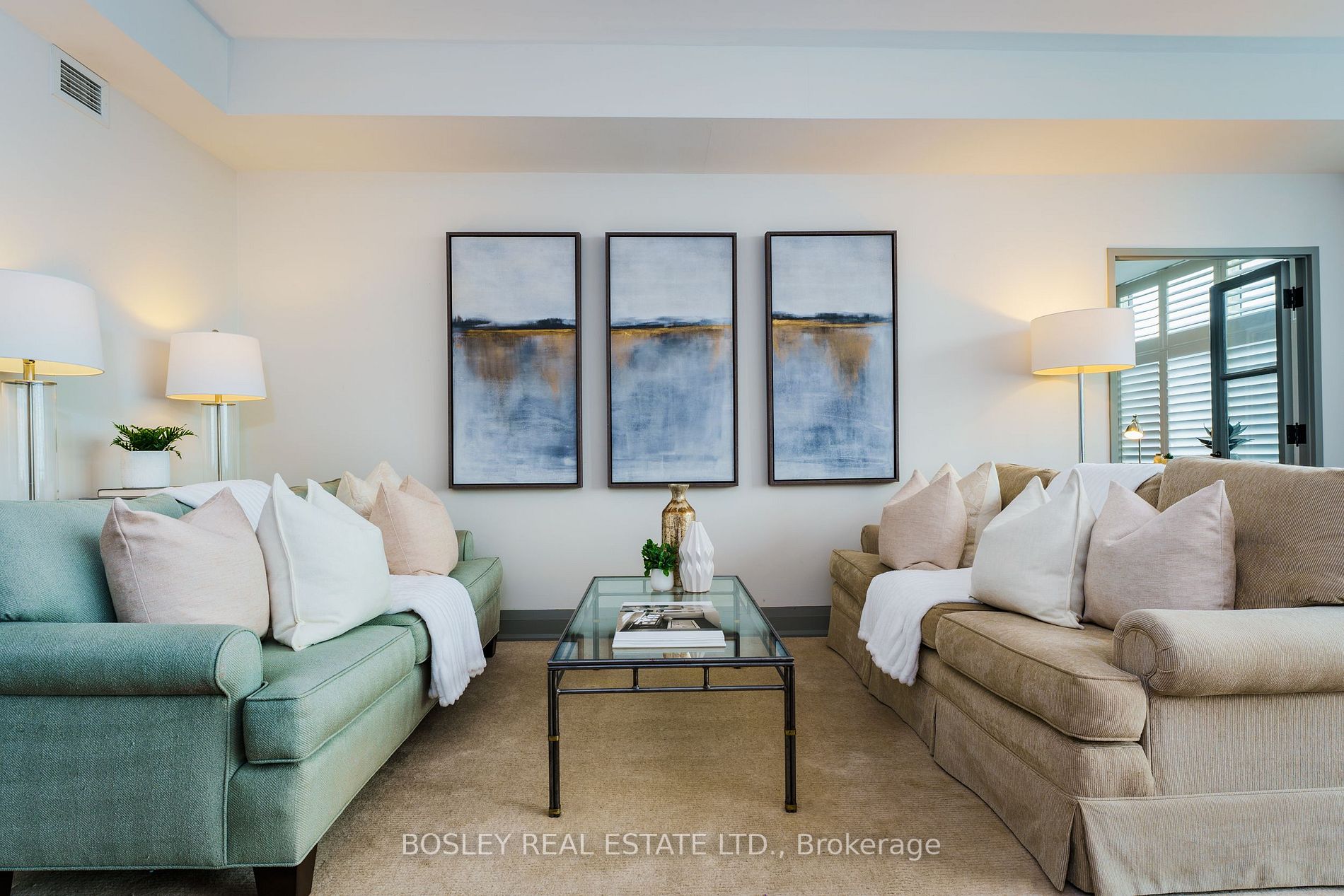900 Yonge St, #1202