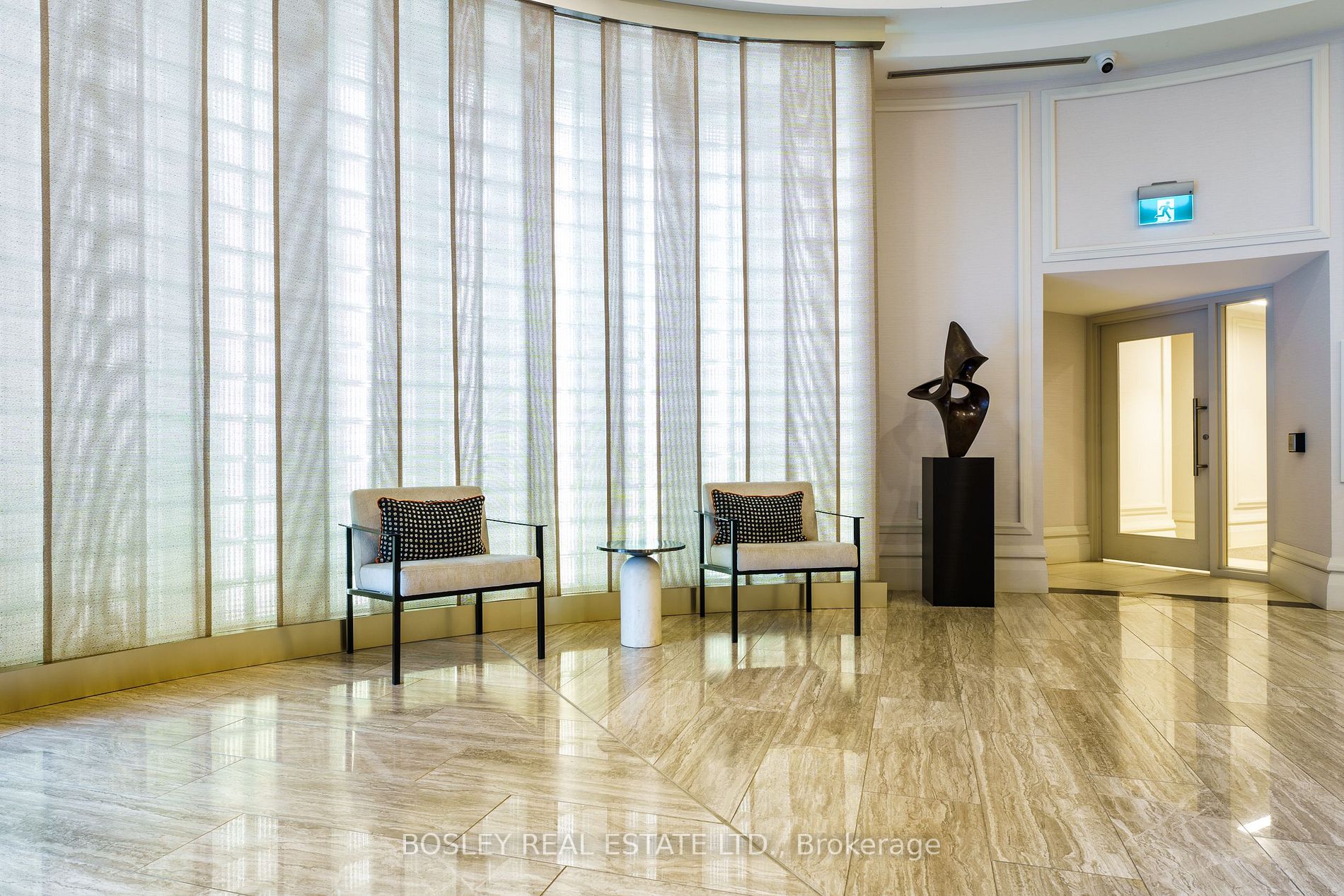 900 Yonge St, #1202