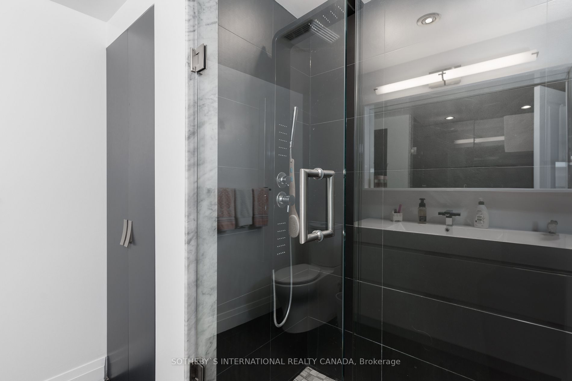 271 Ridley Blvd, #1407