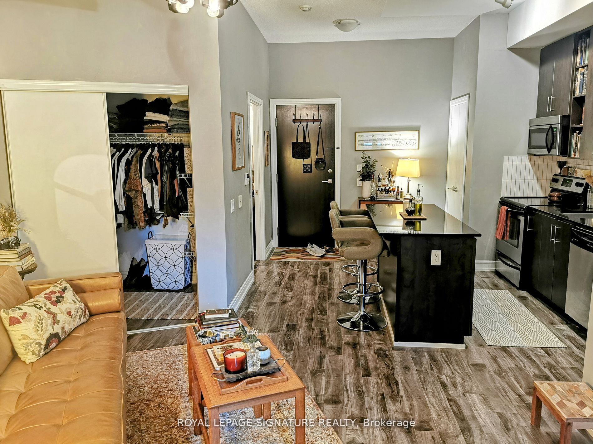112 George Street, #S202