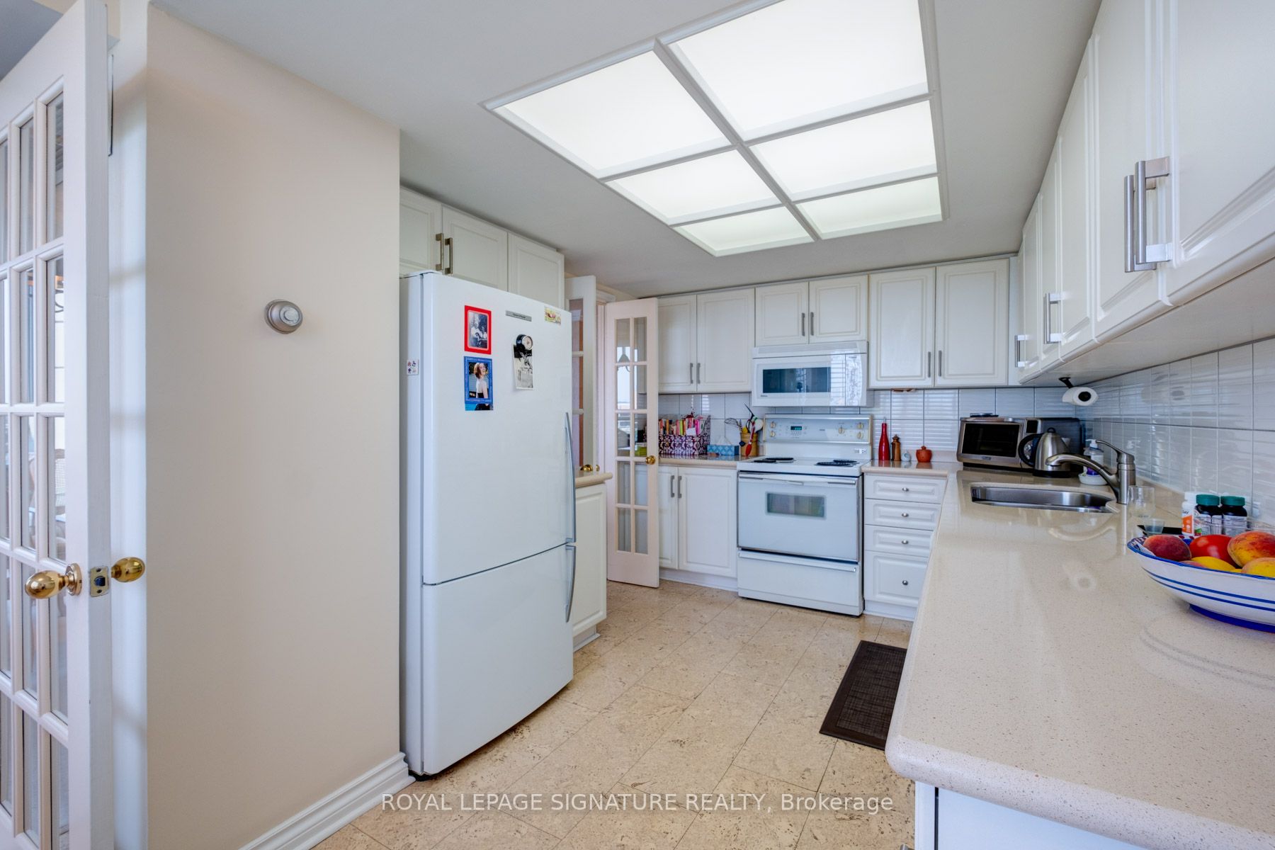 215 The Donway W, #607