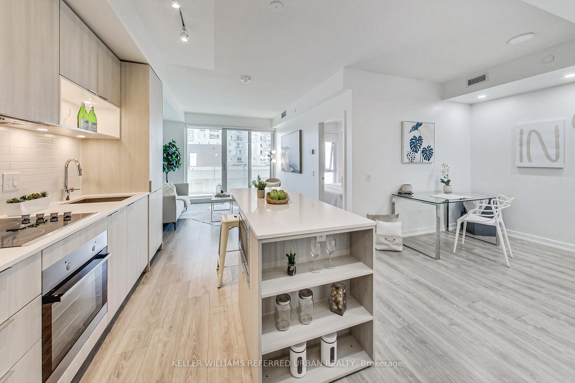 20 Tubman Ave, #1006
