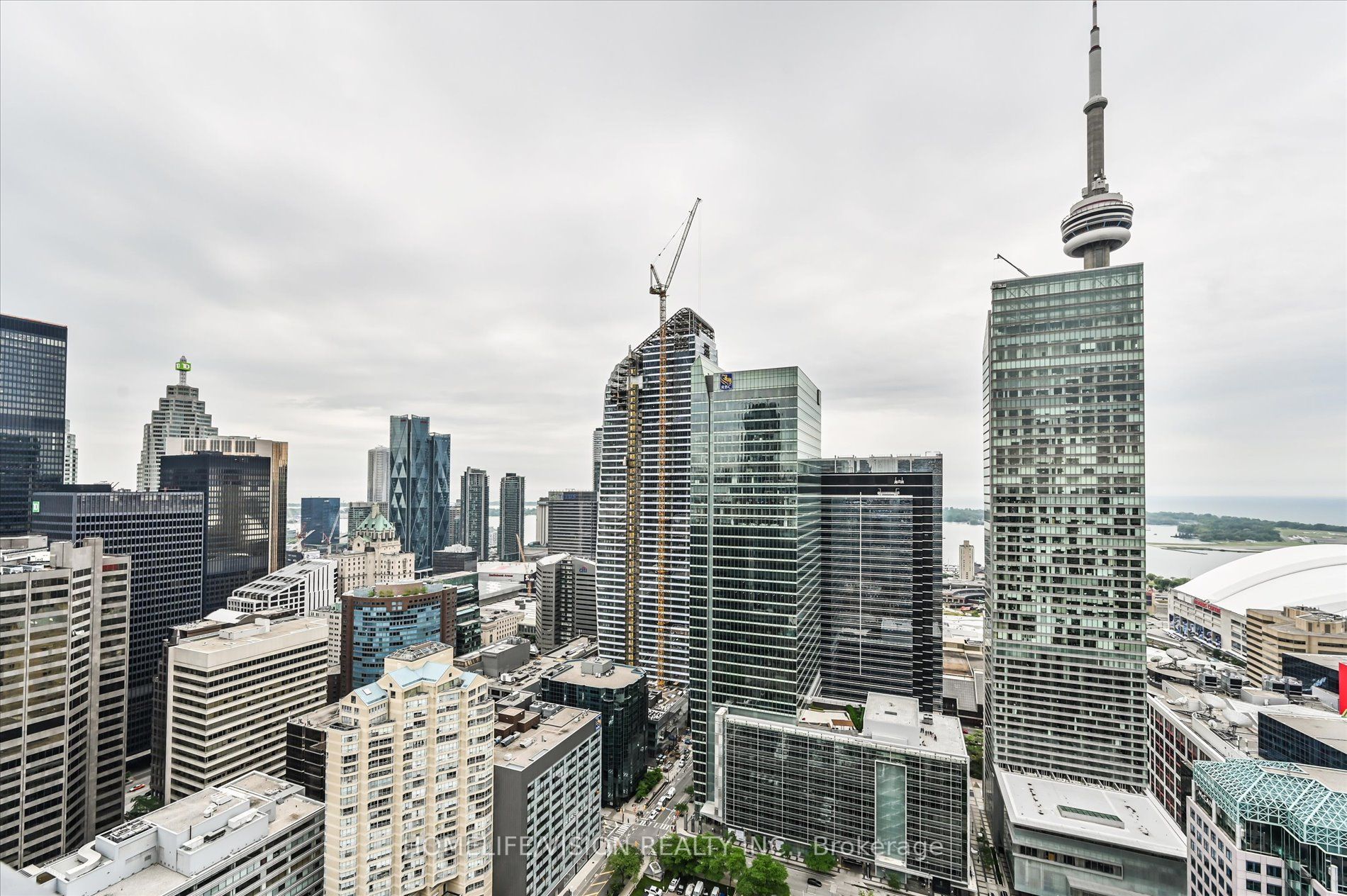 224 King St W, #4103