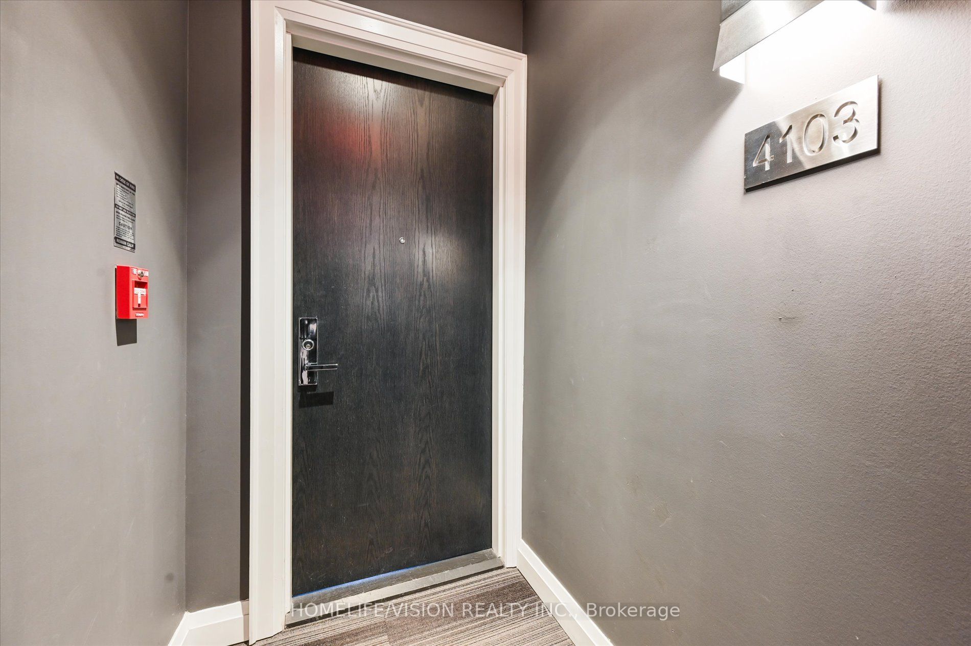 224 King St W, #4103
