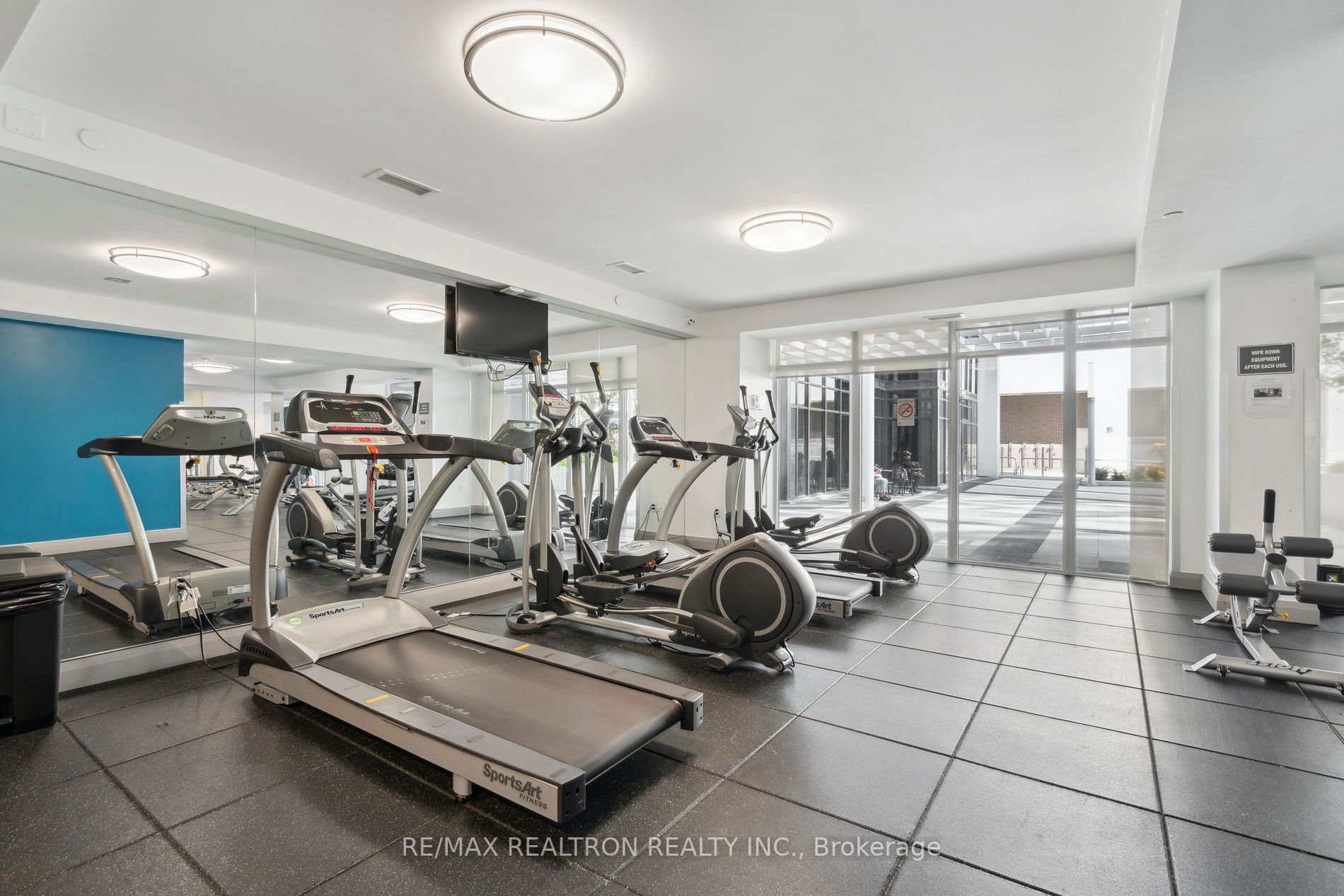 400 Adelaide St E, #306
