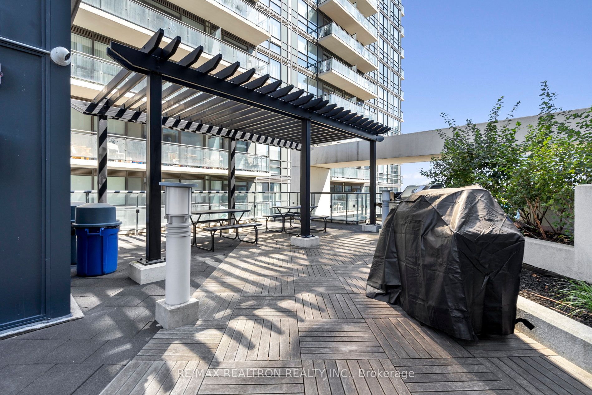 400 Adelaide St E, #306