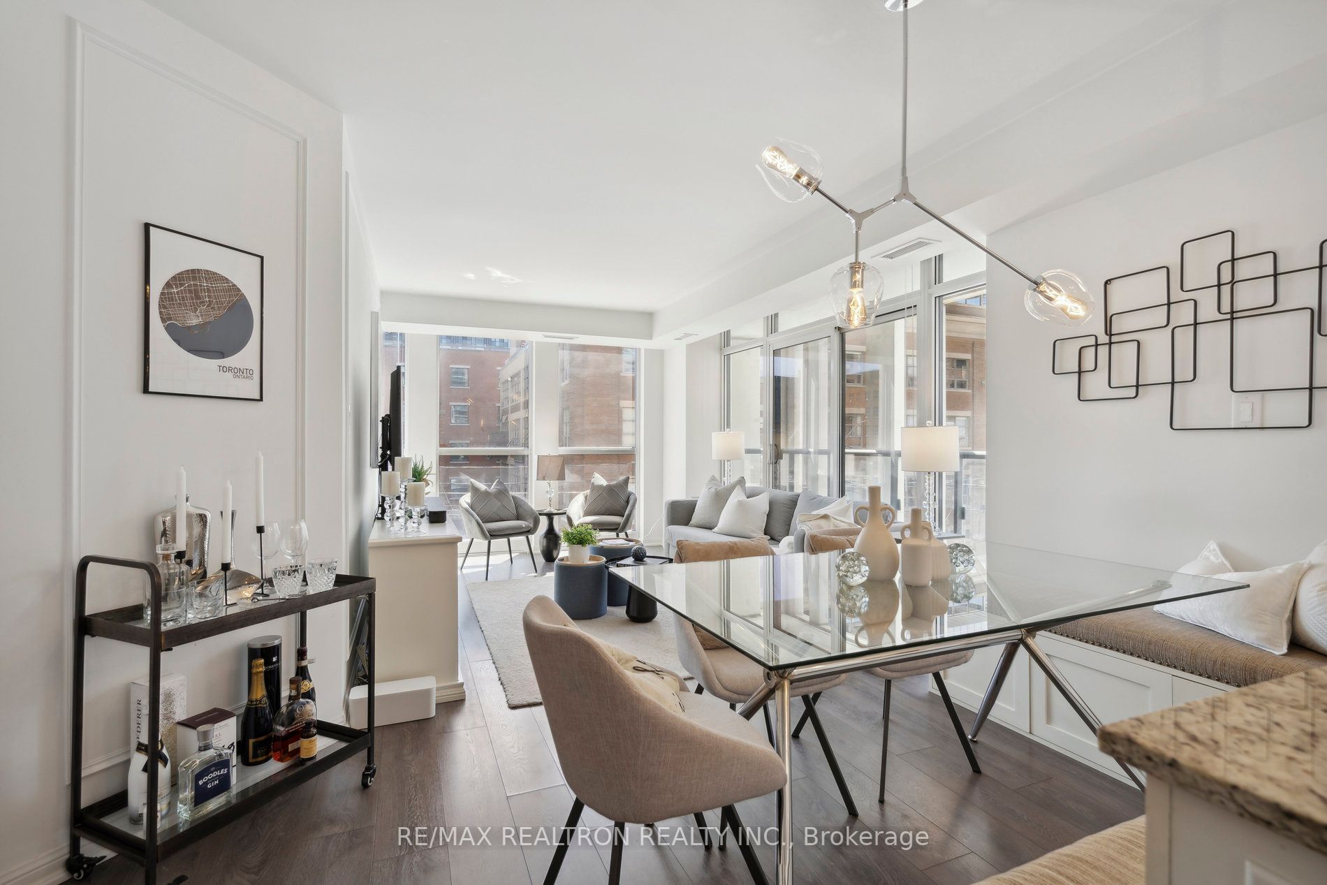 400 Adelaide St E, #306