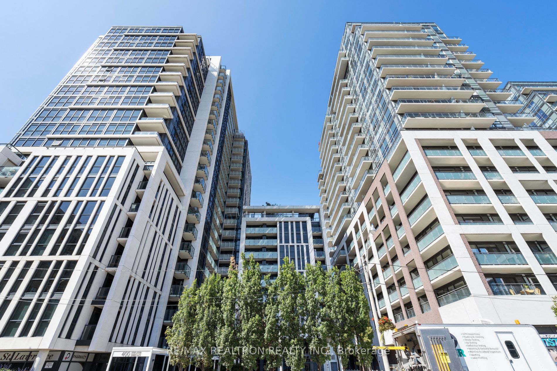 400 Adelaide St E, #306