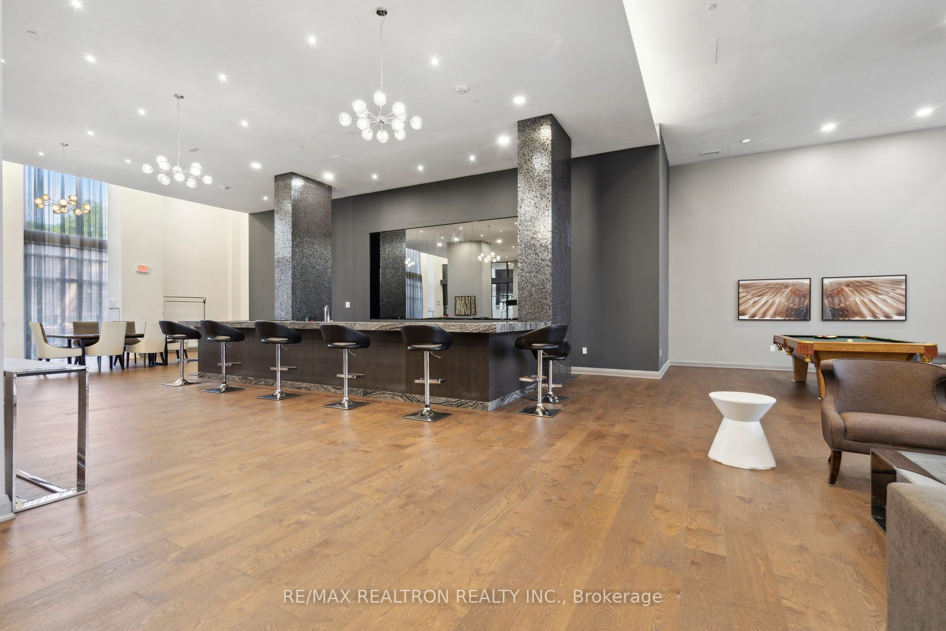 400 Adelaide St E, #306