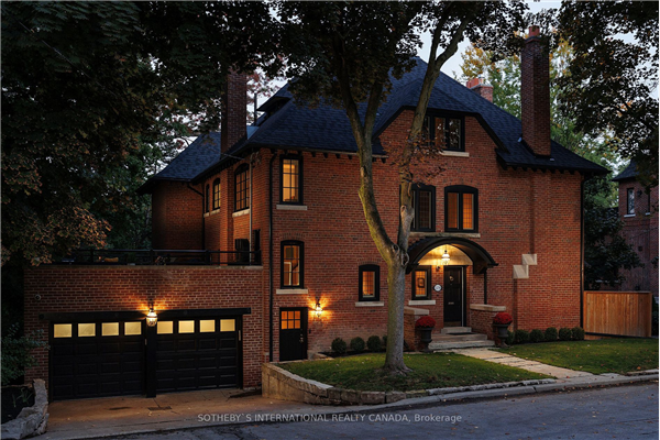 379 Walmer Rd, Toronto