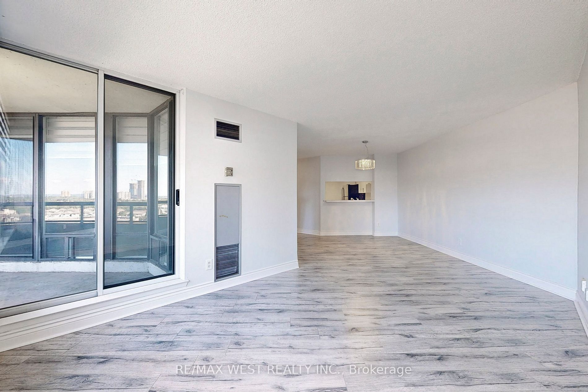 Listing C6788404 - Large Photo # 14