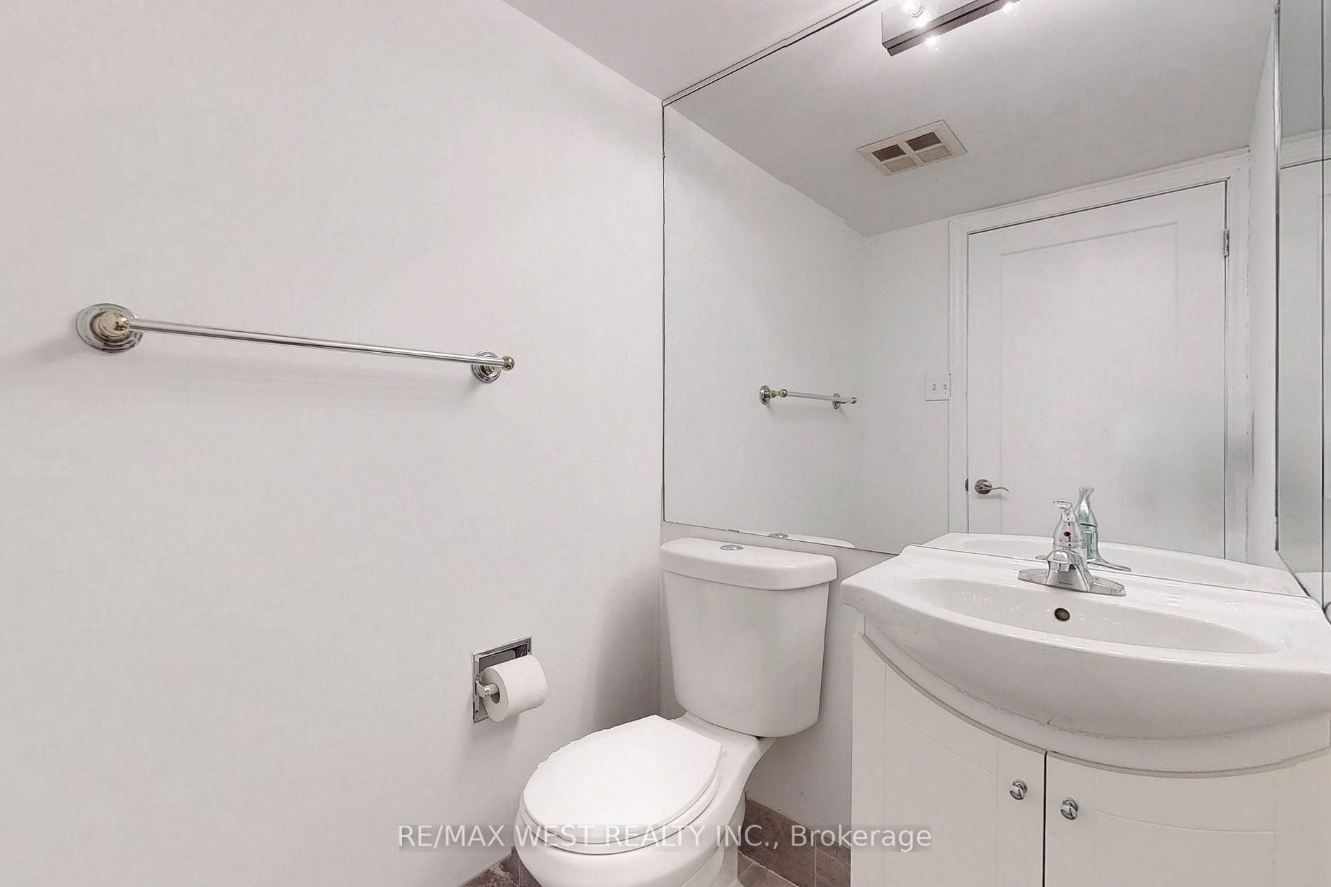 Listing C6788404 - Large Photo # 30