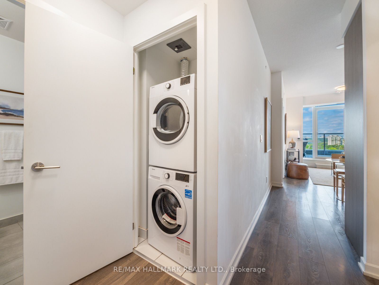 36 Forest Manor Rd, #406