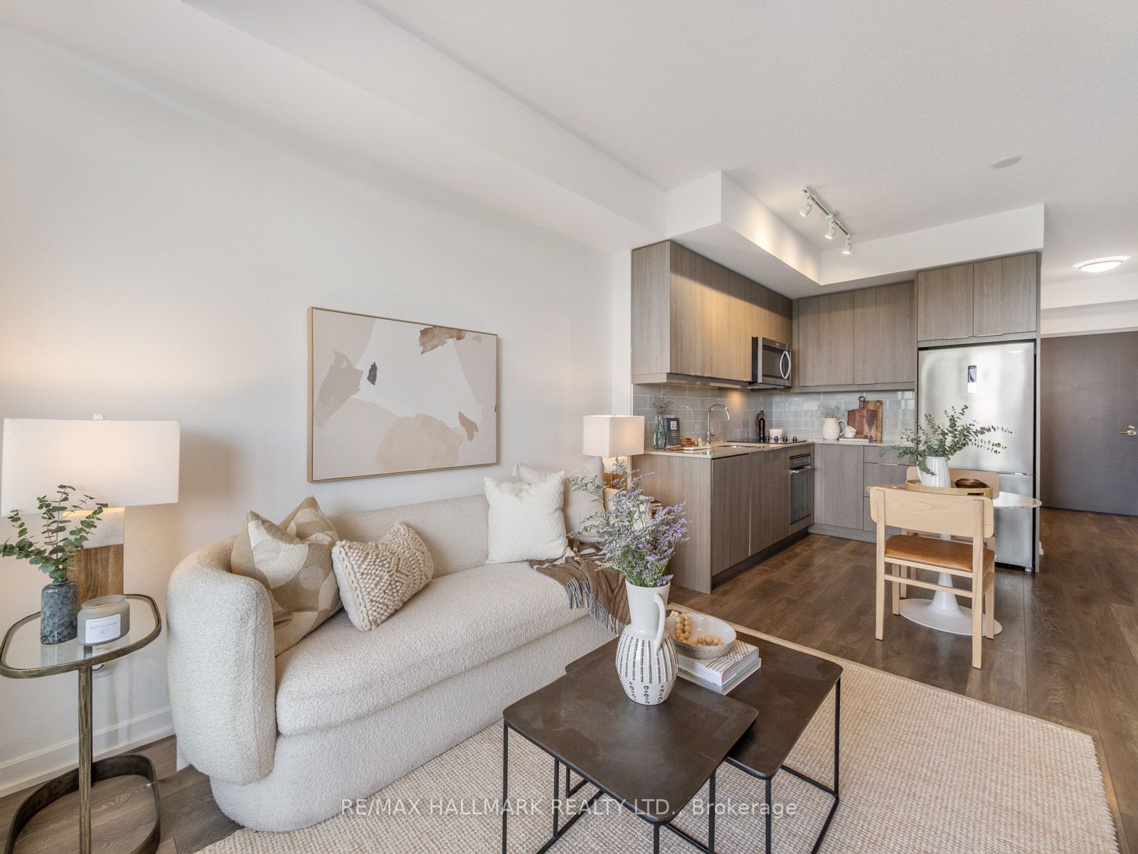 36 Forest Manor Rd, #406