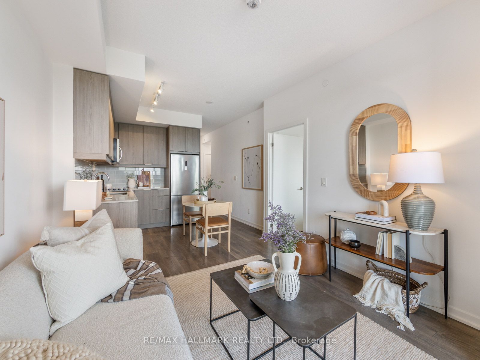 36 Forest Manor Rd, #406
