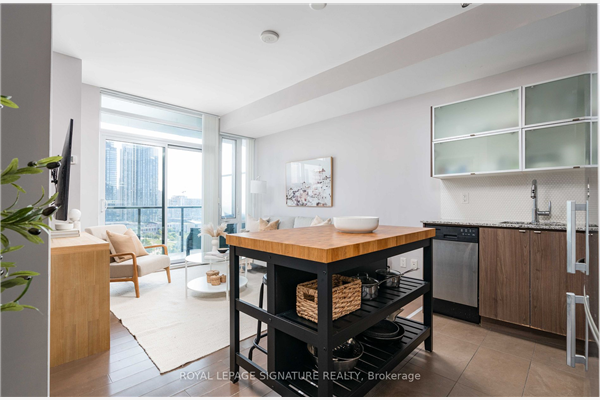 170 Fort York Blvd, Toronto