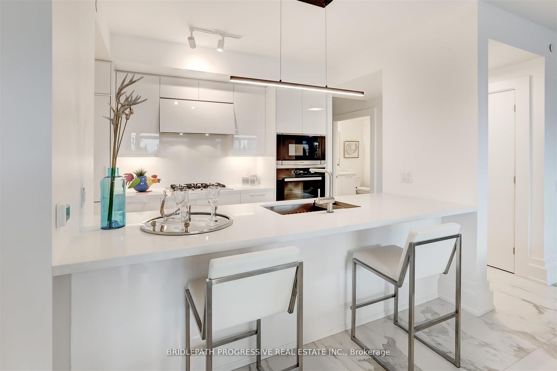 3 Southvale Dr, #202