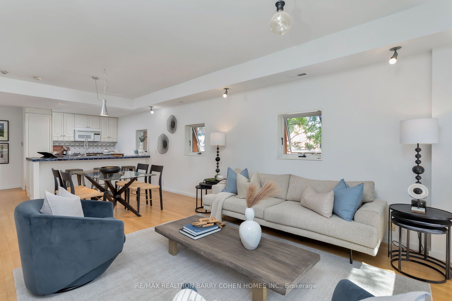 34 Claremont St, #201