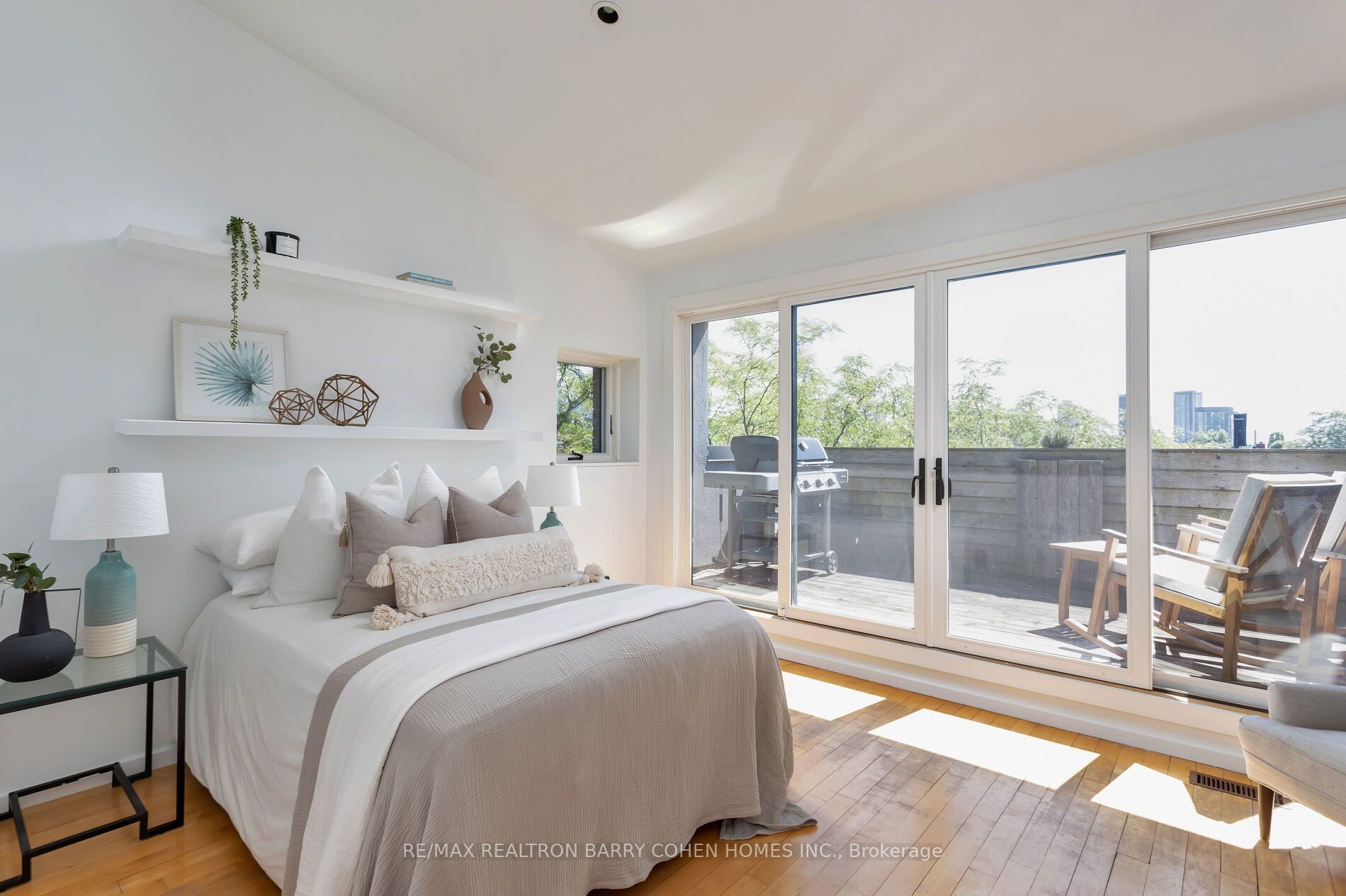 34 Claremont St, #201