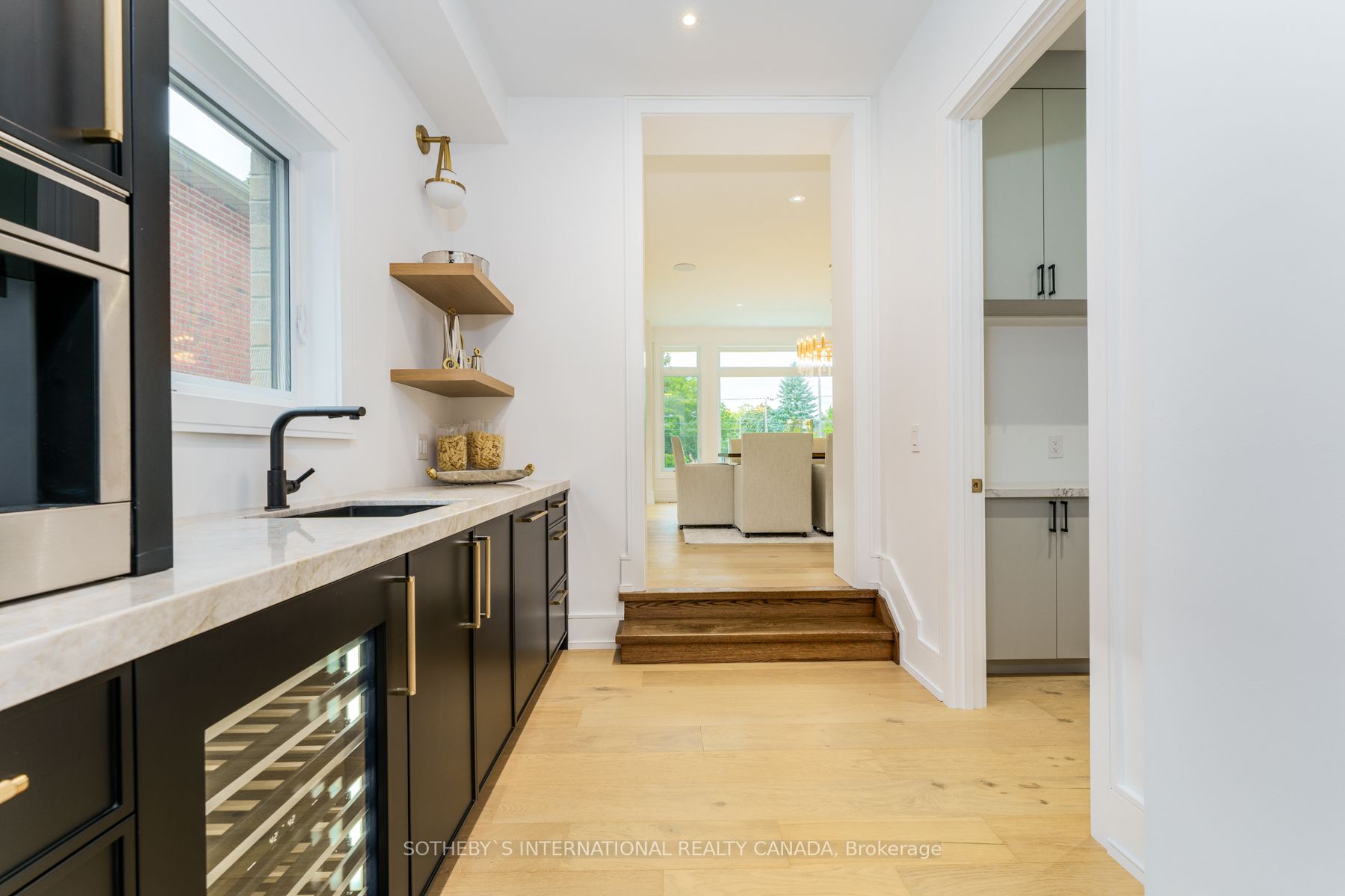 19 Devondale Ave