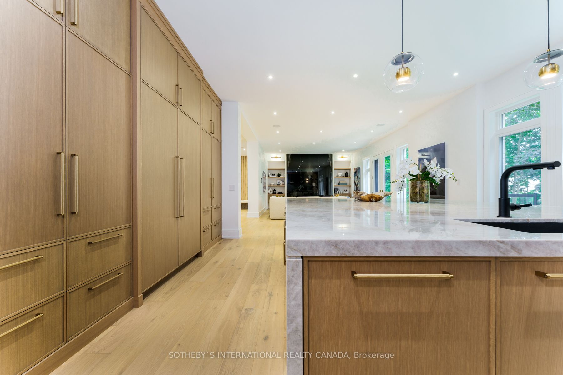 19 Devondale Ave