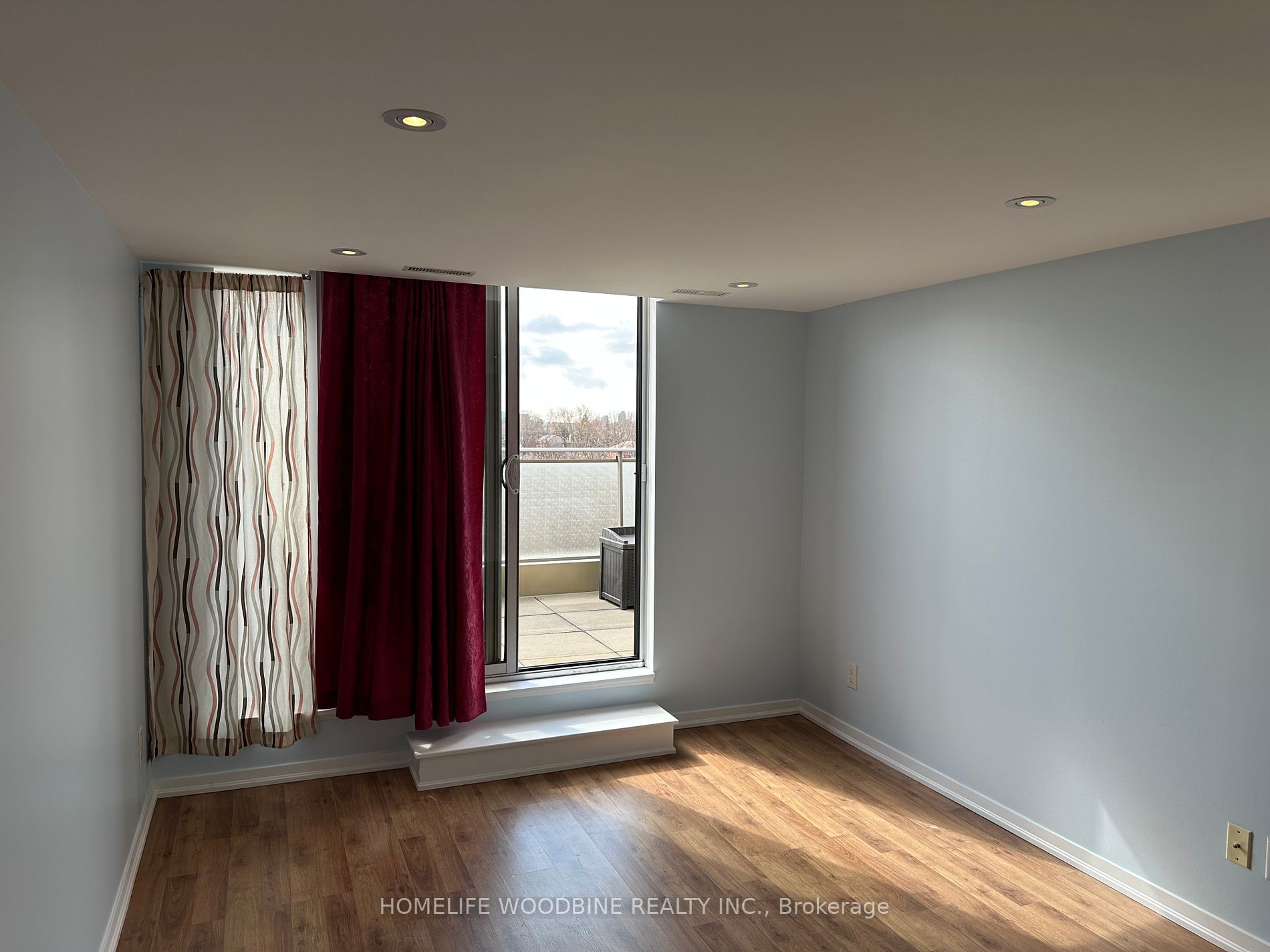 801 Sheppard Ave W, #608
