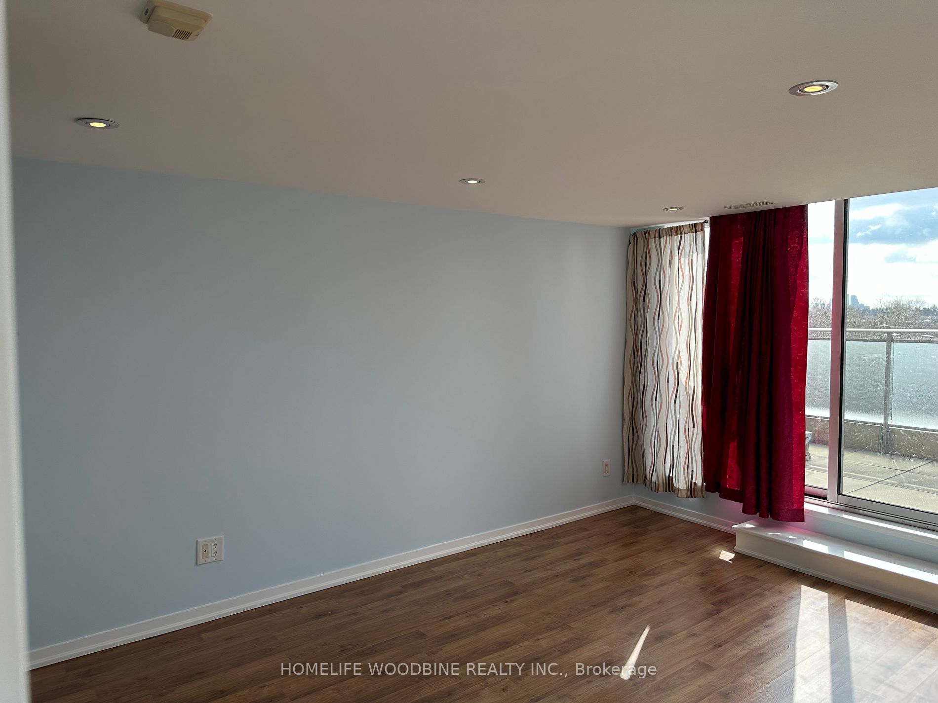 801 Sheppard Ave W, #608