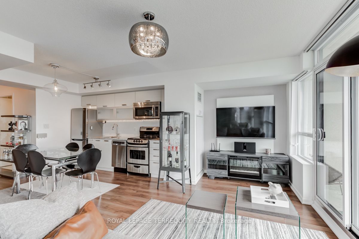 68 Abell St, #1030